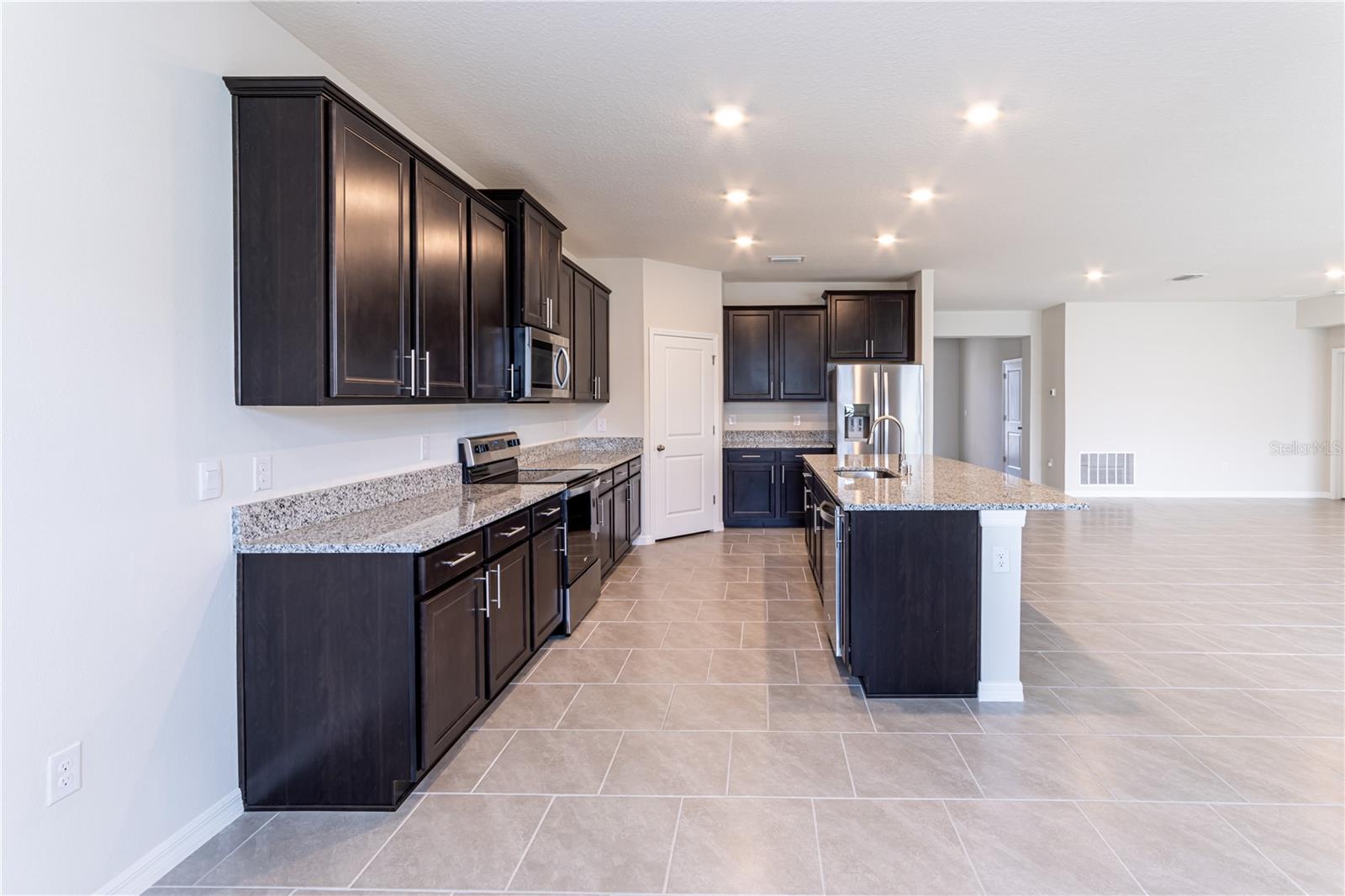 Image 18 of 45 For 32183 Conchshell Sail Street