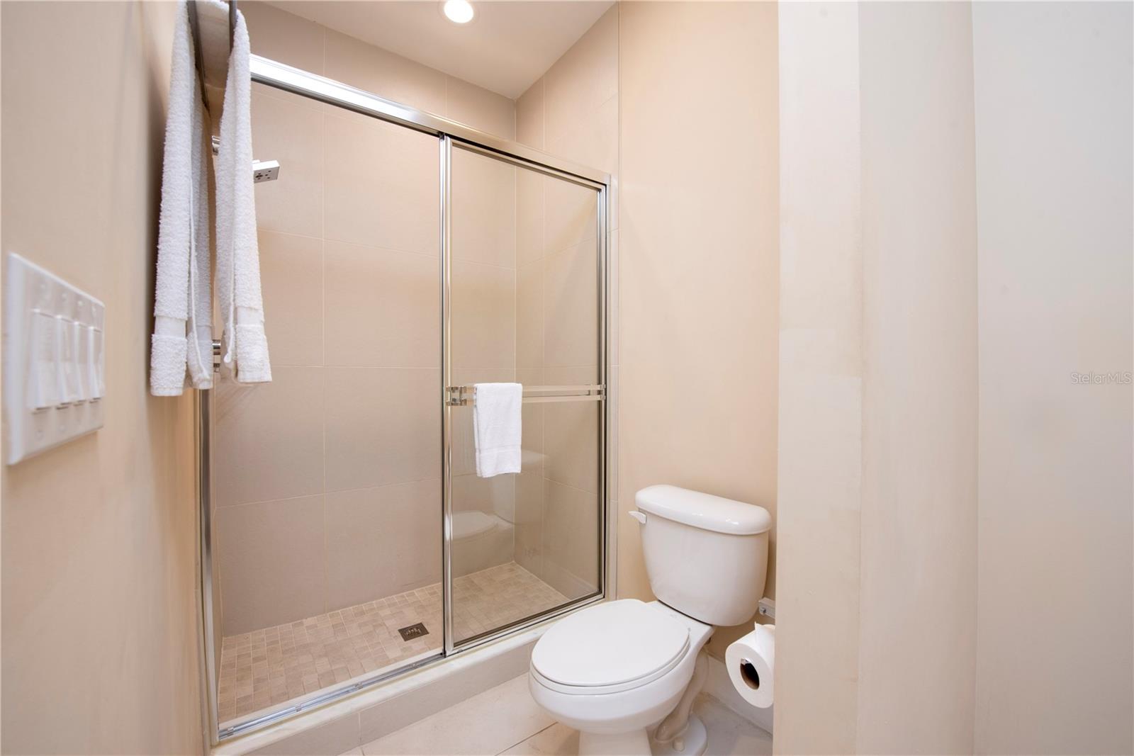 Image 20 of 37 For 7673 Recife Drive