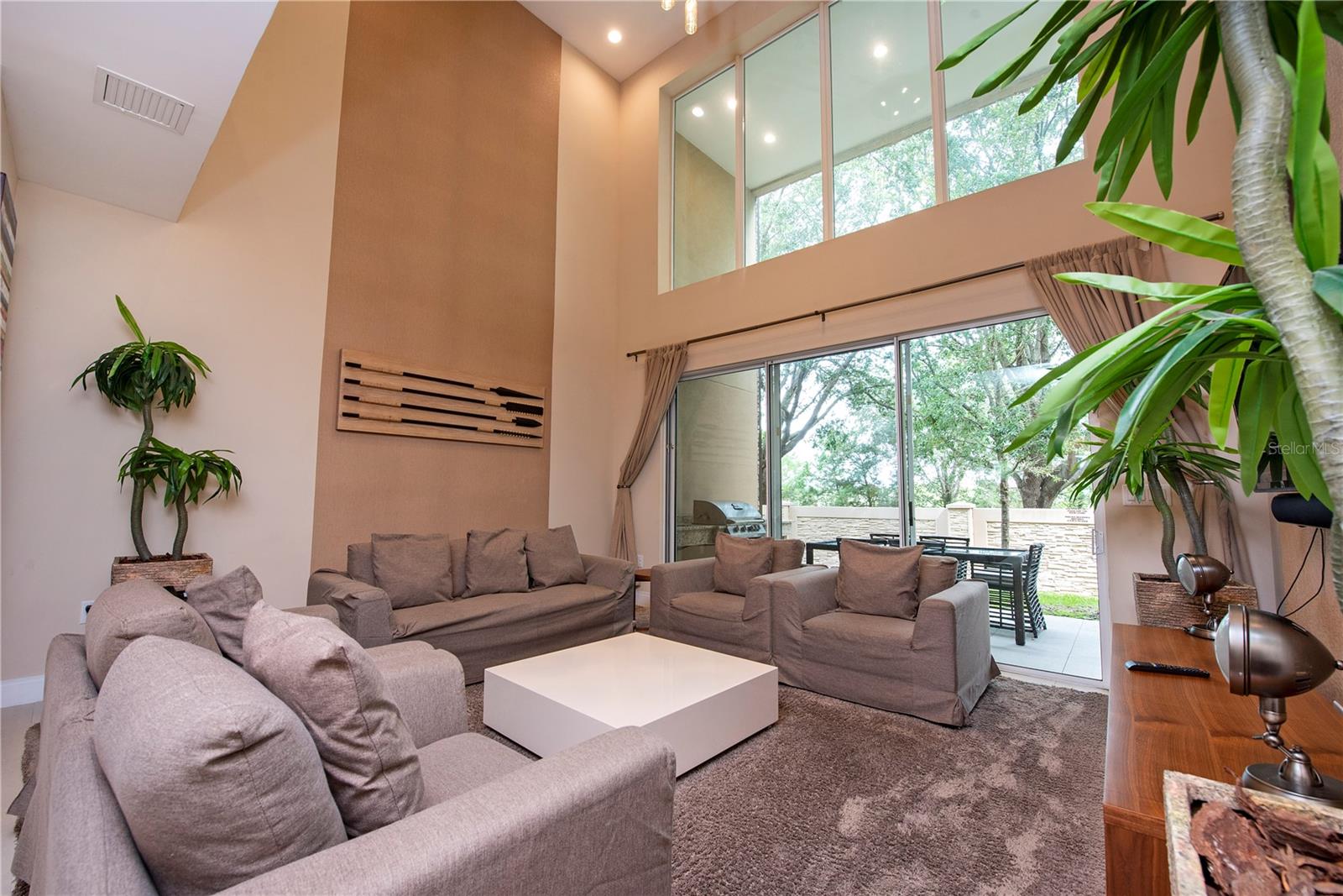 Image 9 of 37 For 7673 Recife Drive