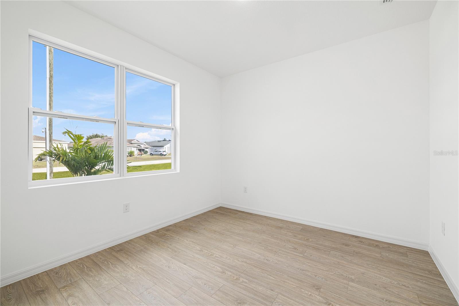 Image 19 of 32 For 1914 Escambia Lane