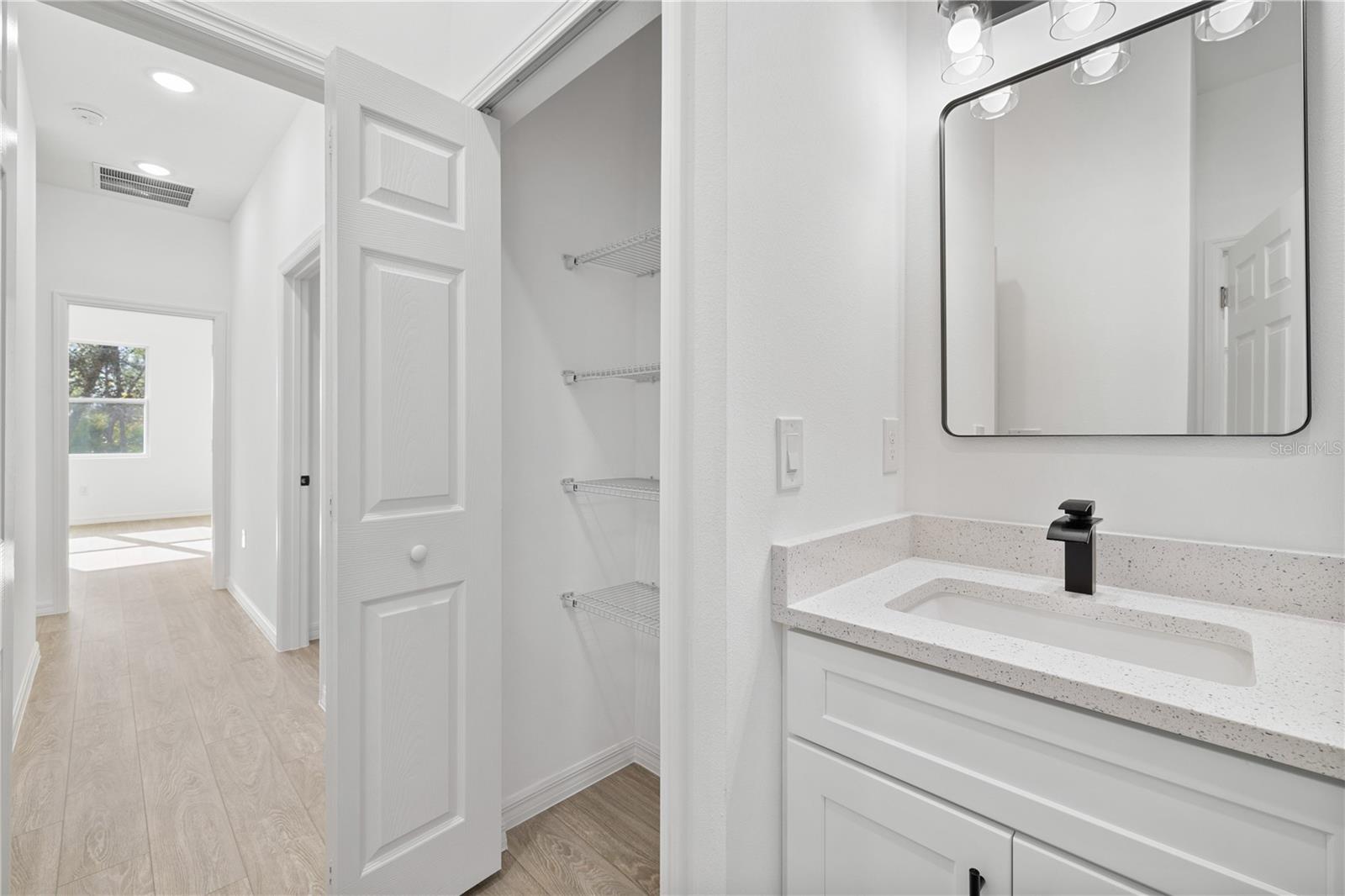 Image 21 of 32 For 1914 Escambia Lane