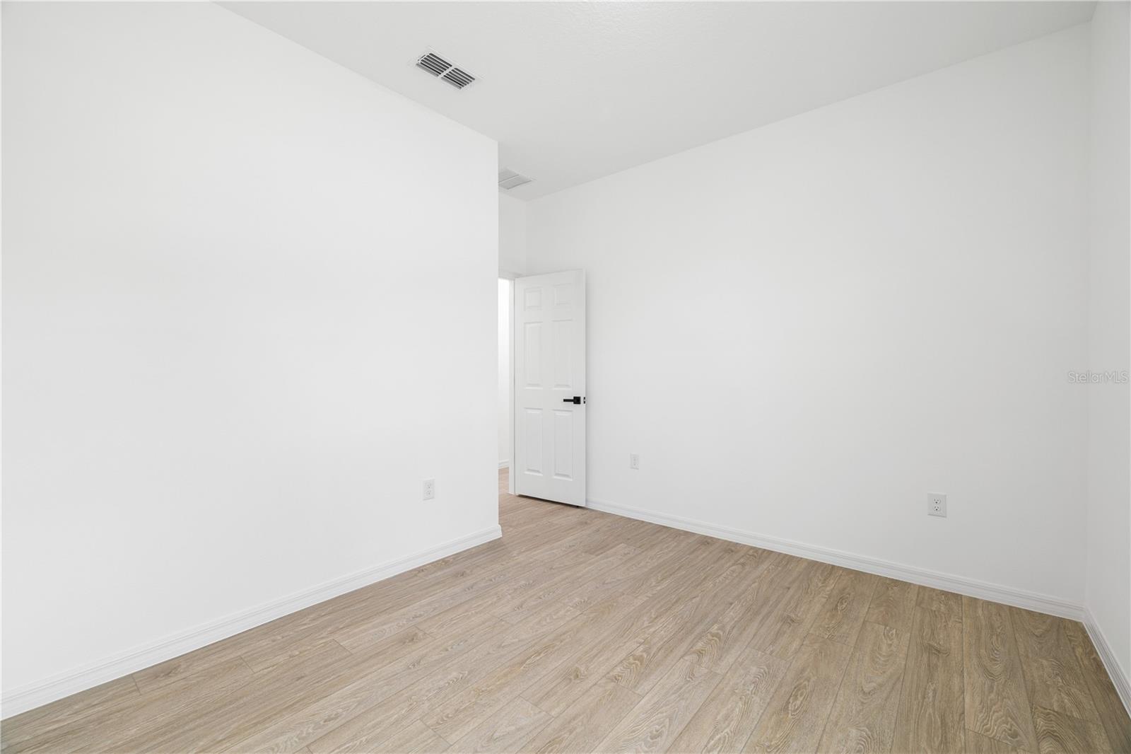 Image 23 of 32 For 1914 Escambia Lane