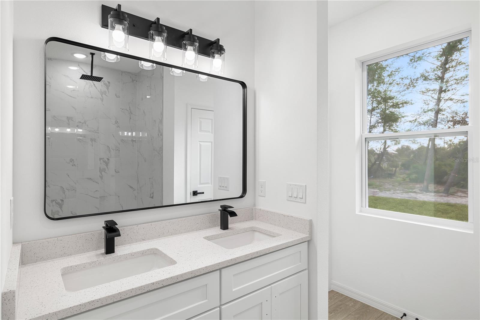 Image 32 of 32 For 1914 Escambia Lane