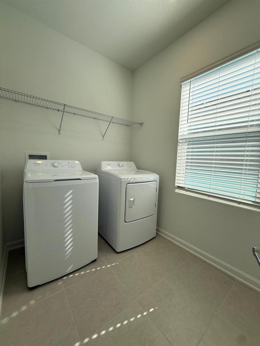 Image 22 of 43 For 6044 Zen Way