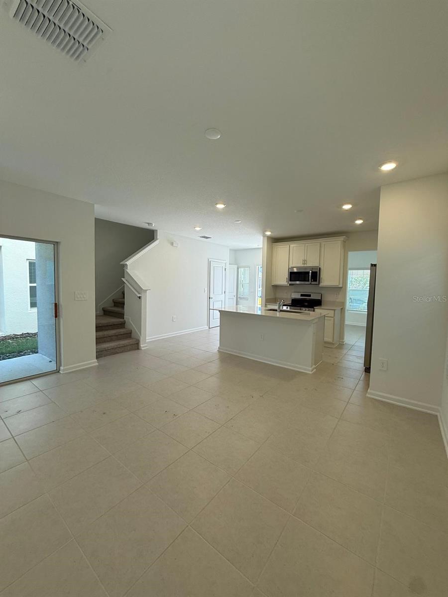 Image 7 of 43 For 6044 Zen Way