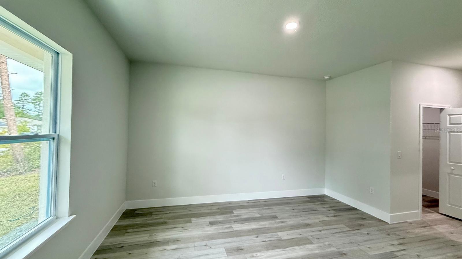 Image 21 of 39 For 495 Marion Oaks Manor