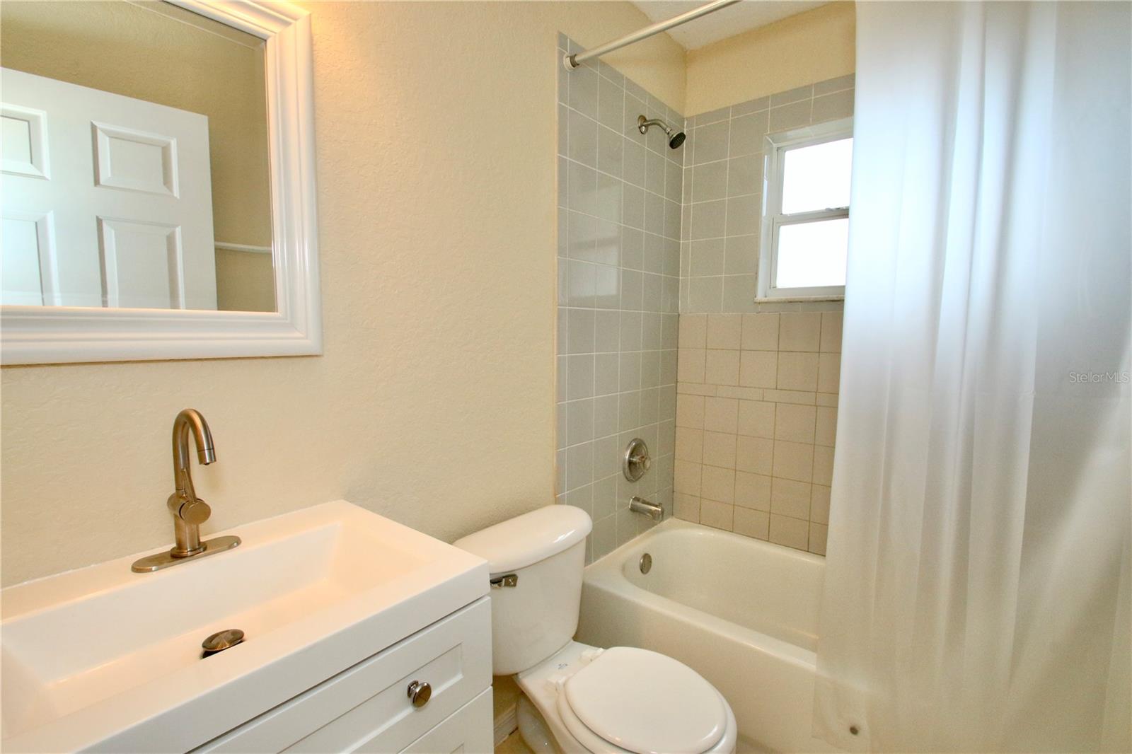 Image 18 of 23 For 240 Boca Ciega Road