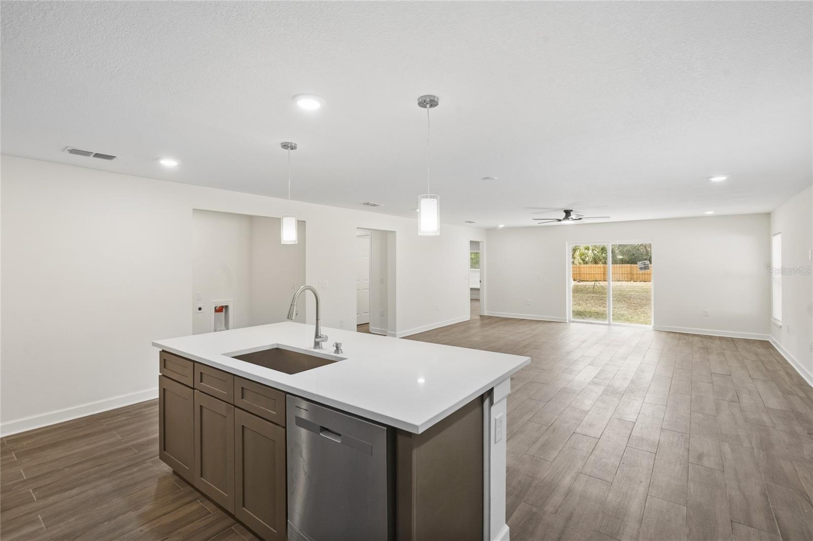 Image 7 of 24 For 740 Washington Avenue