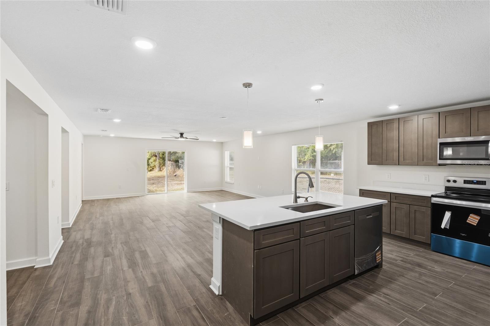 Image 8 of 24 For 740 Washington Avenue