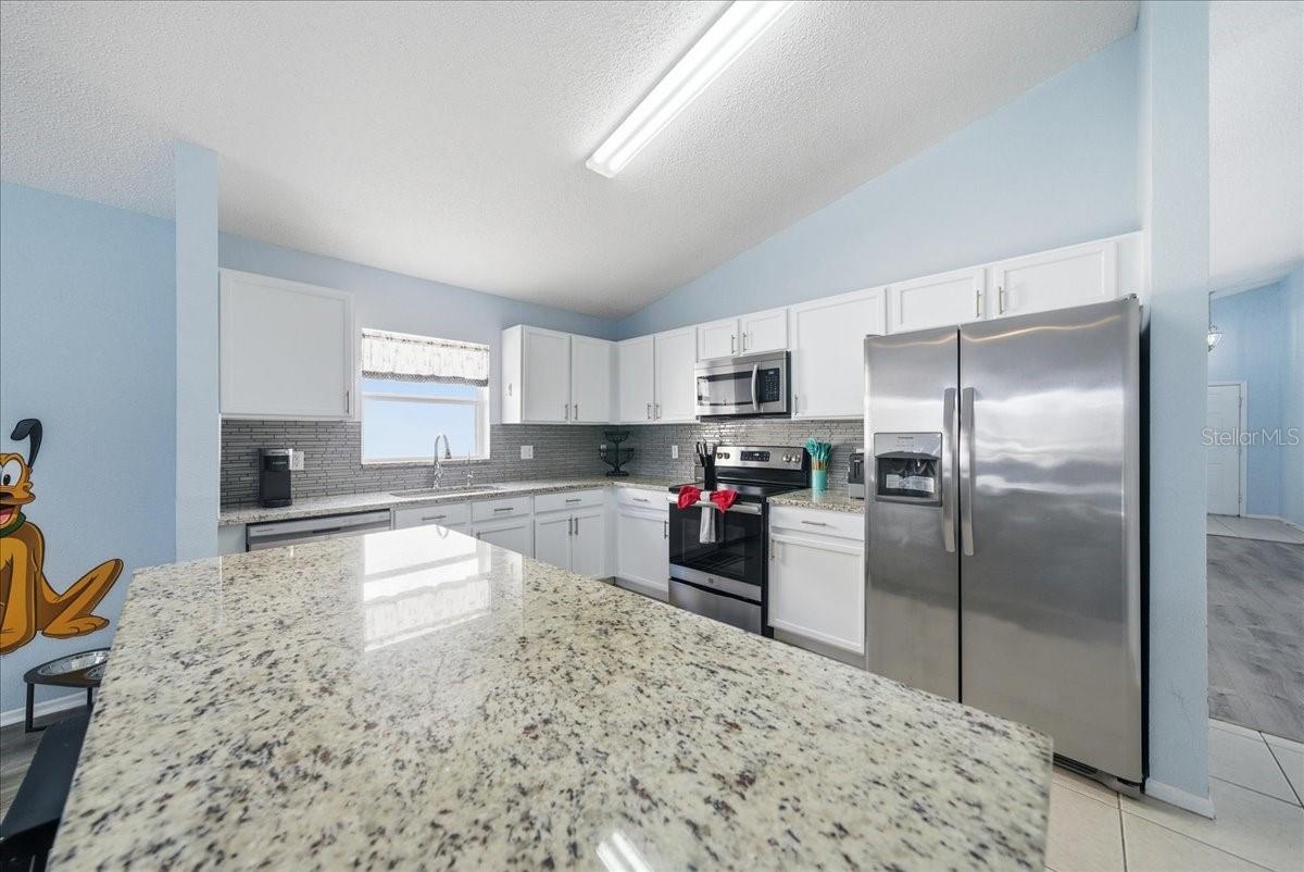 Image 27 of 45 For 632 Bloomingdale Drive