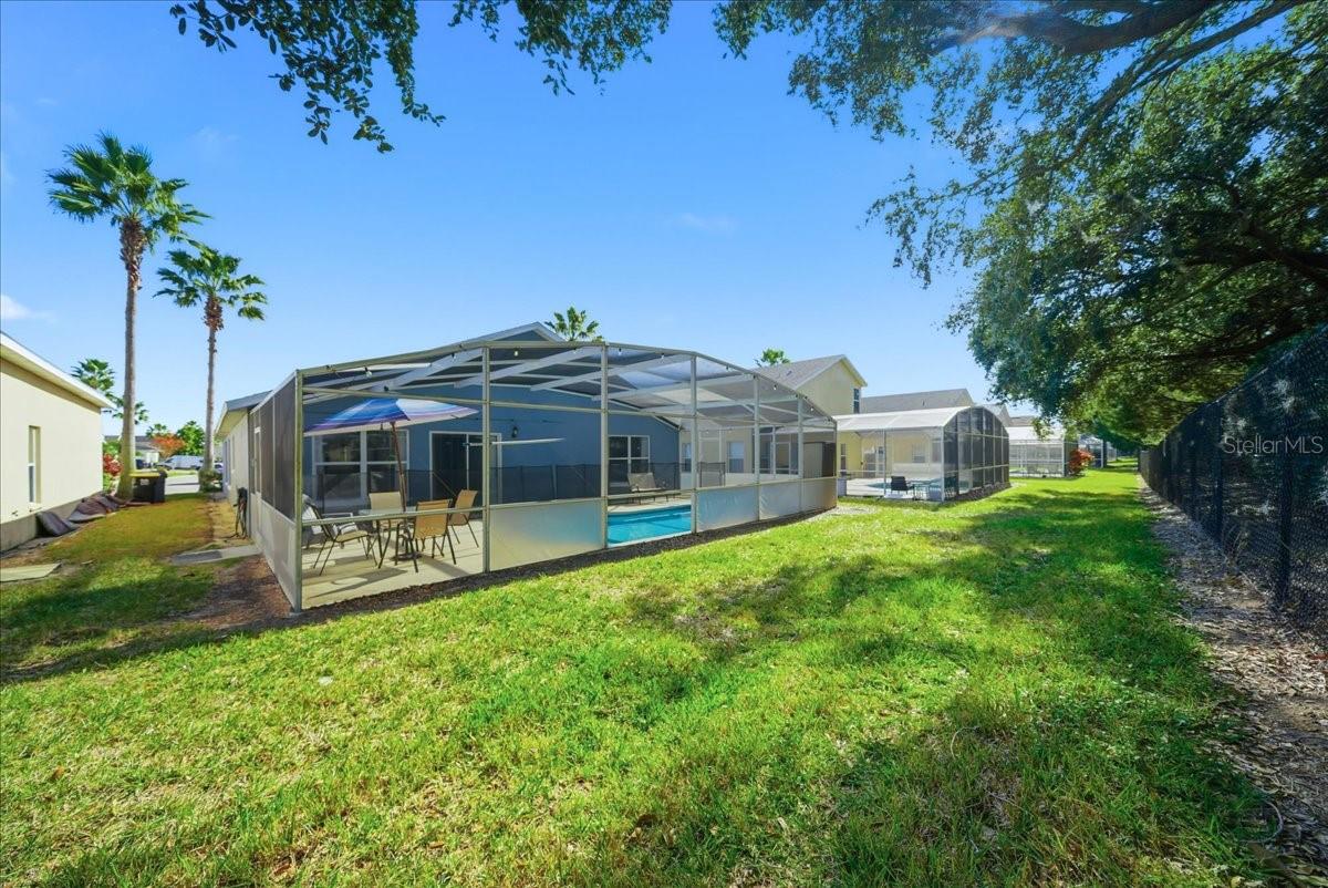 Image 39 of 45 For 632 Bloomingdale Drive