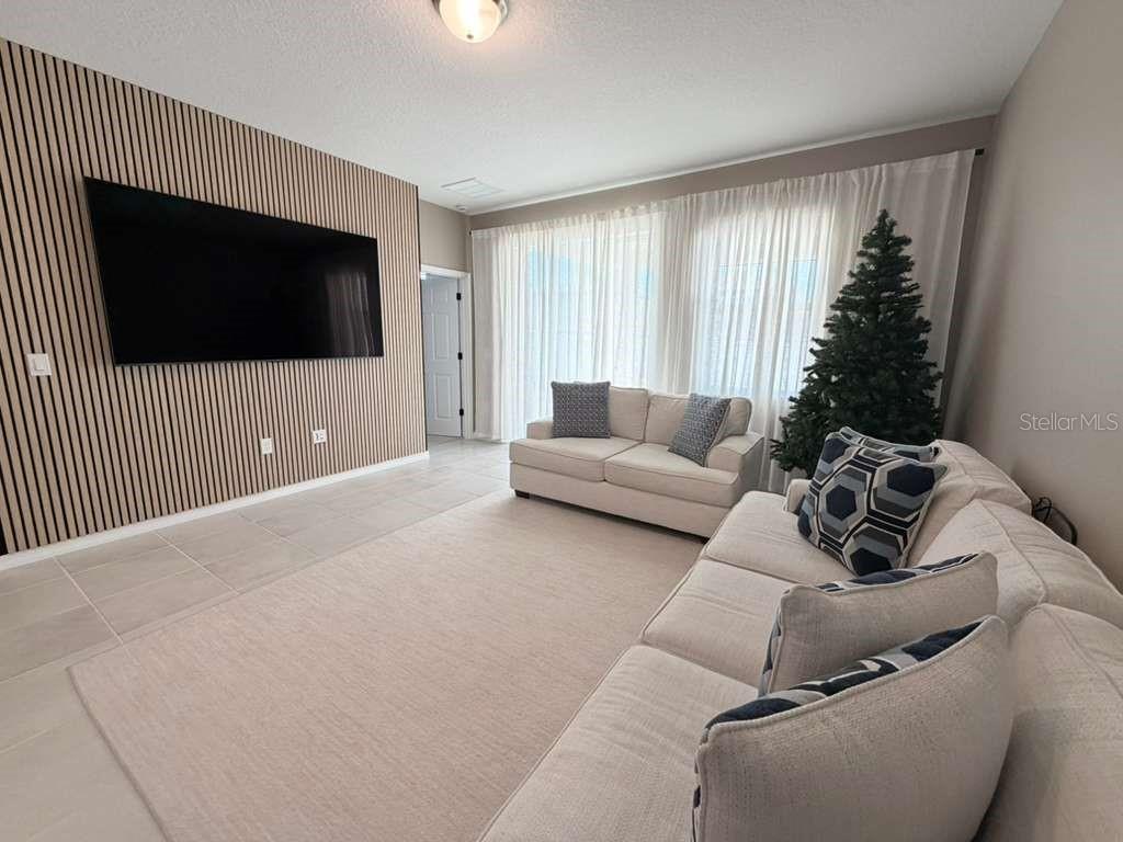 Image 5 of 24 For 2293 Treasure Hill Street