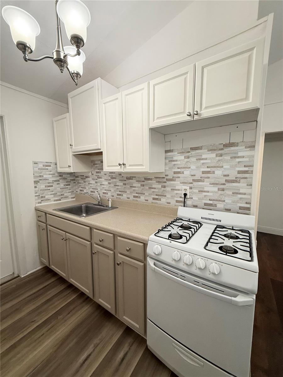 Image 13 of 23 For 665 Lake Apopka Boulevard