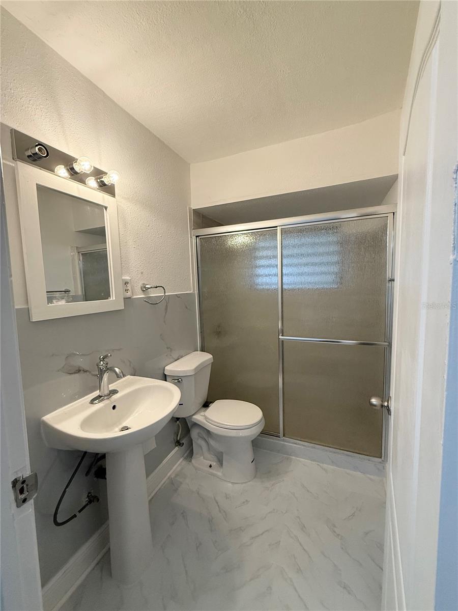 Image 17 of 23 For 665 Lake Apopka Boulevard