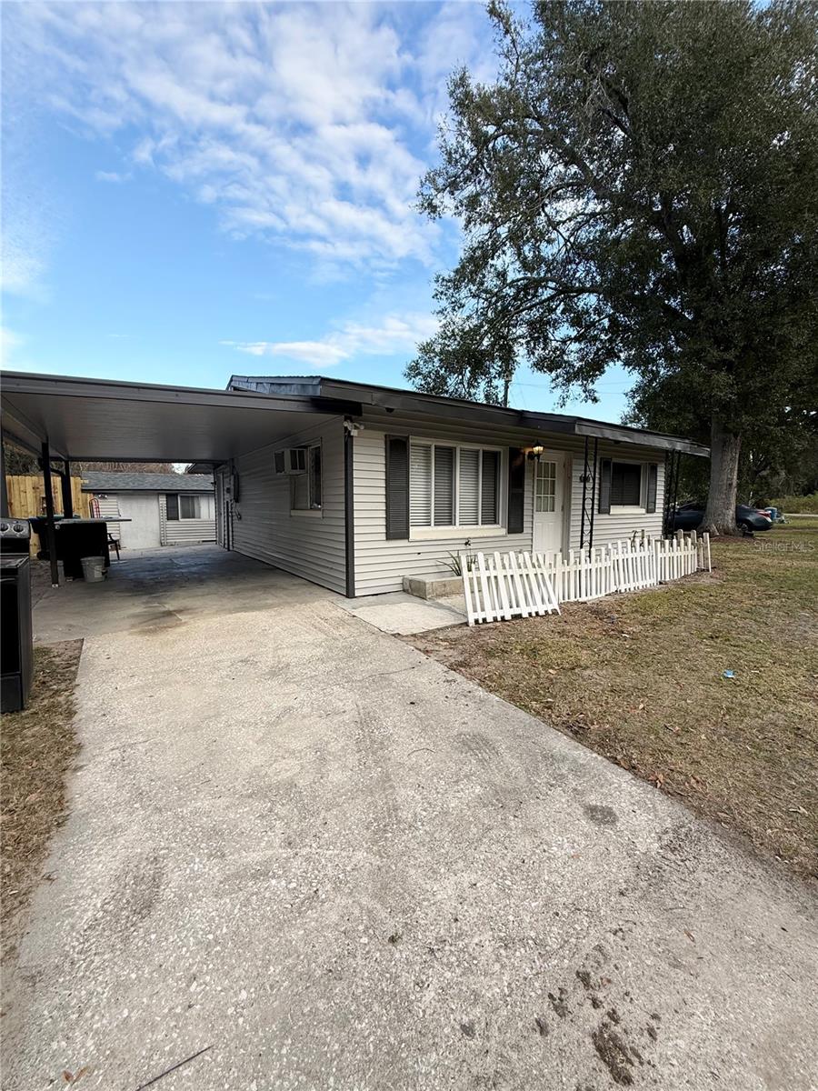 Image 4 of 23 For 665 Lake Apopka Boulevard