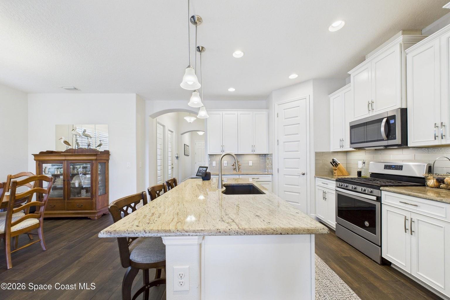 Image 13 of 50 For 7663 Poulicny Lane