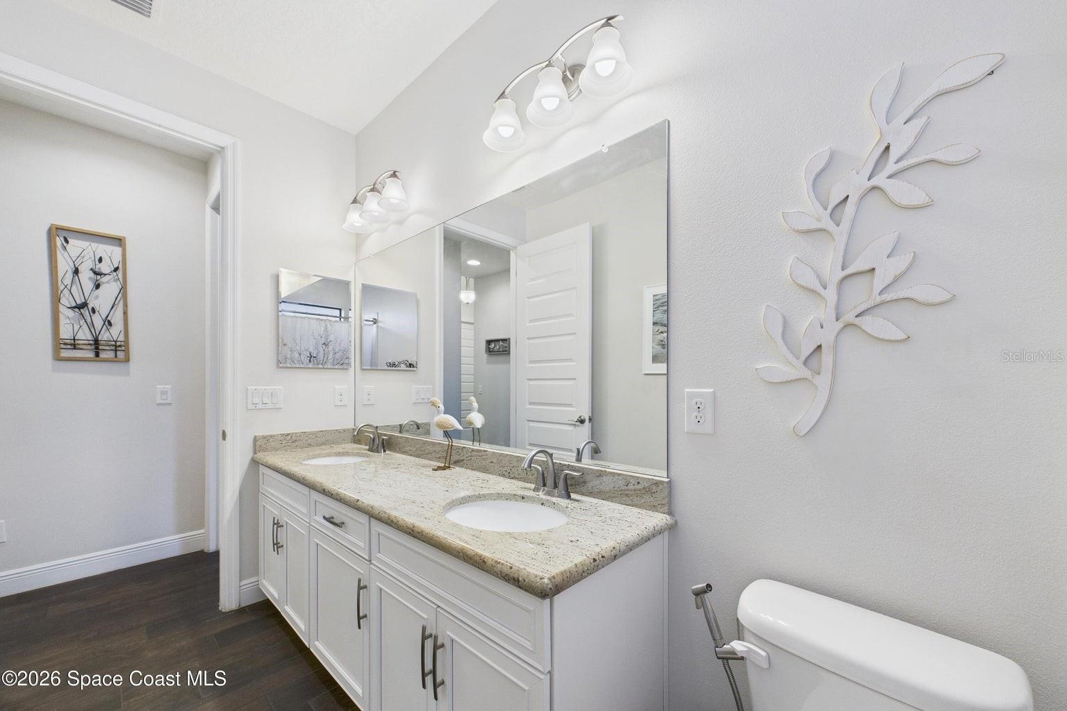 Image 31 of 50 For 7663 Poulicny Lane