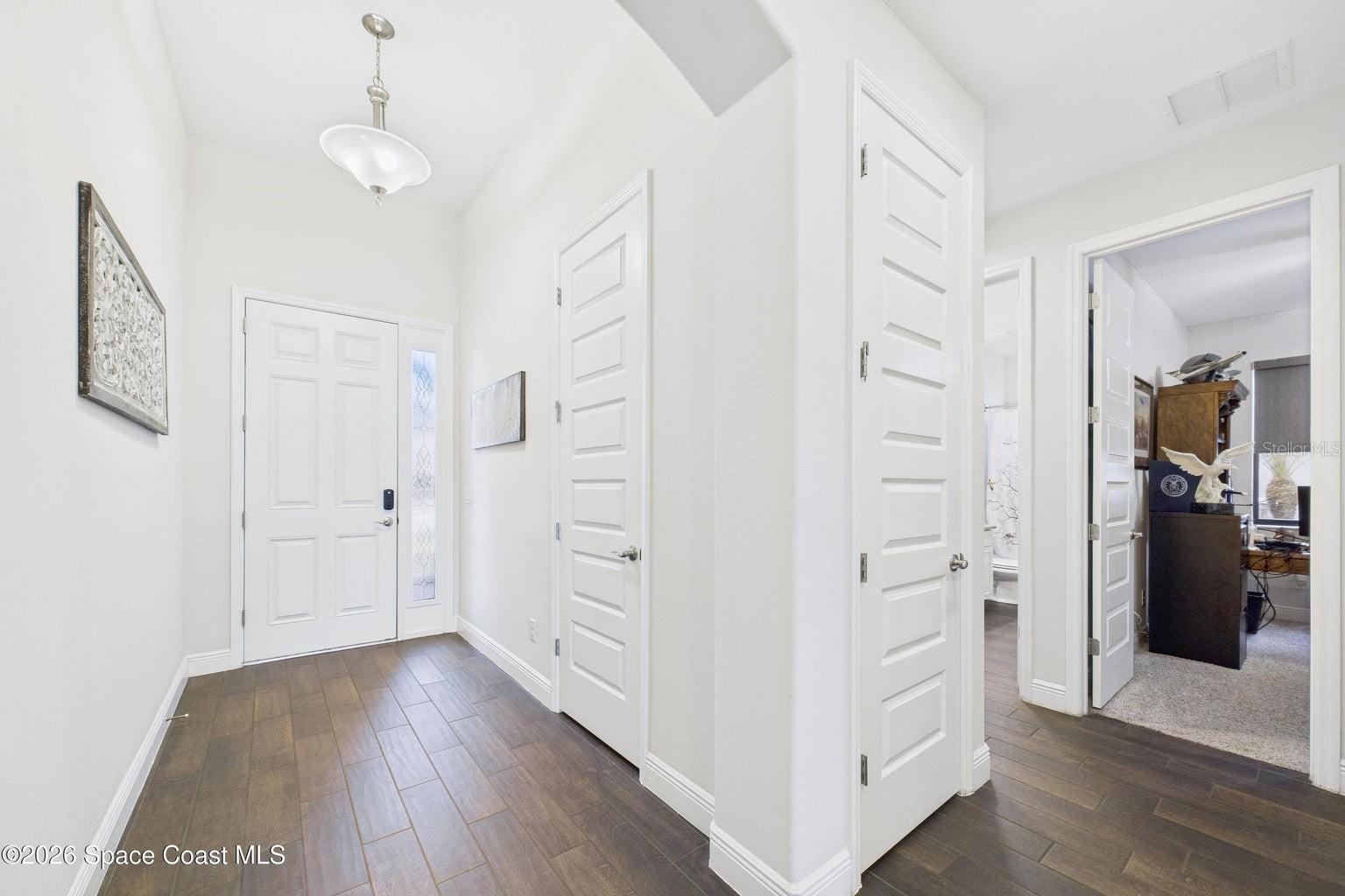 Image 32 of 50 For 7663 Poulicny Lane