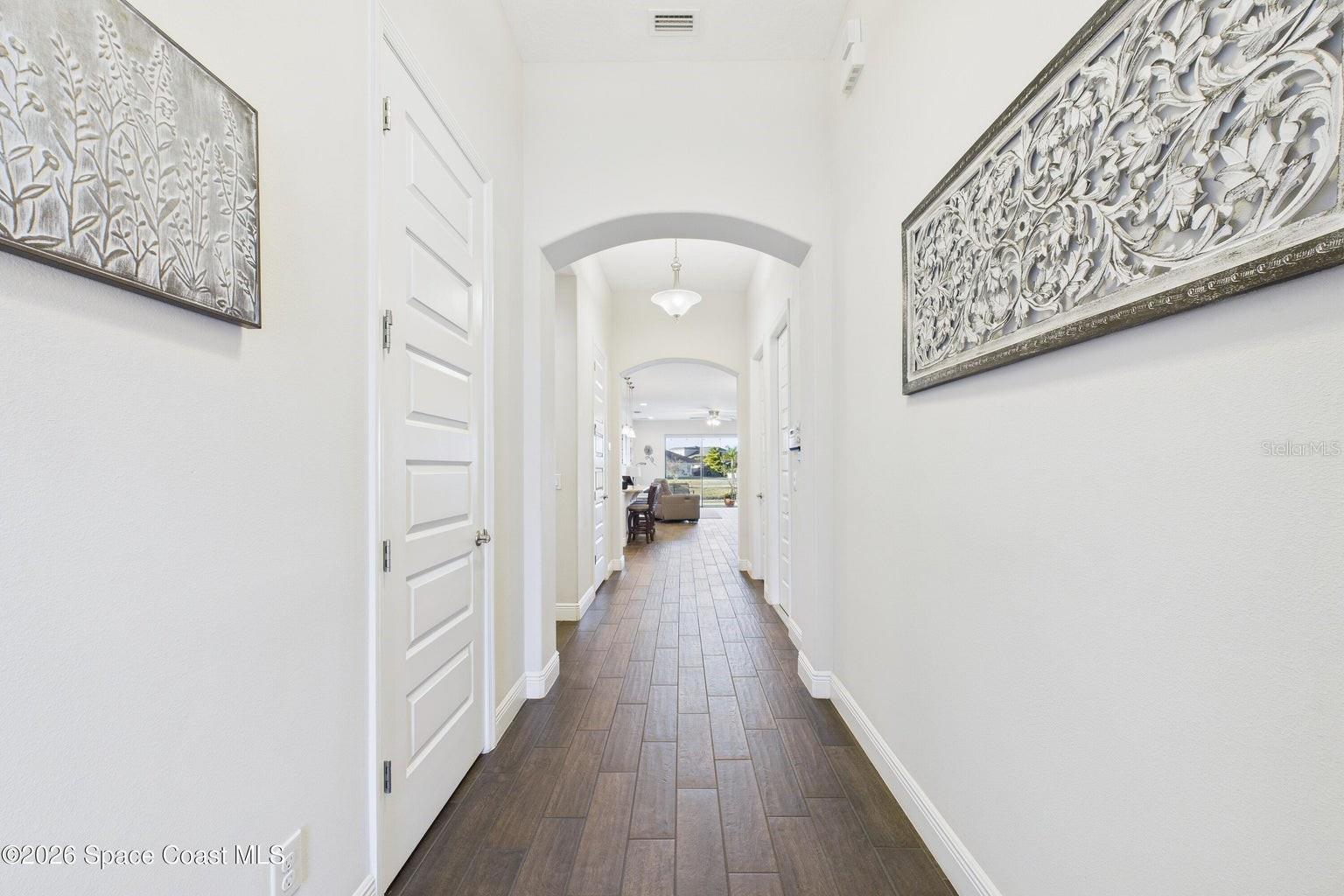 Image 5 of 50 For 7663 Poulicny Lane