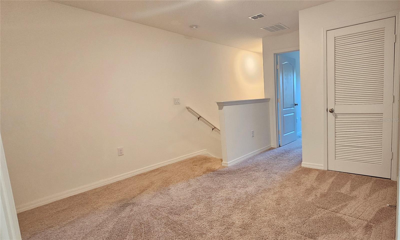 Image 11 of 13 For 667 Bay Leaf Drive