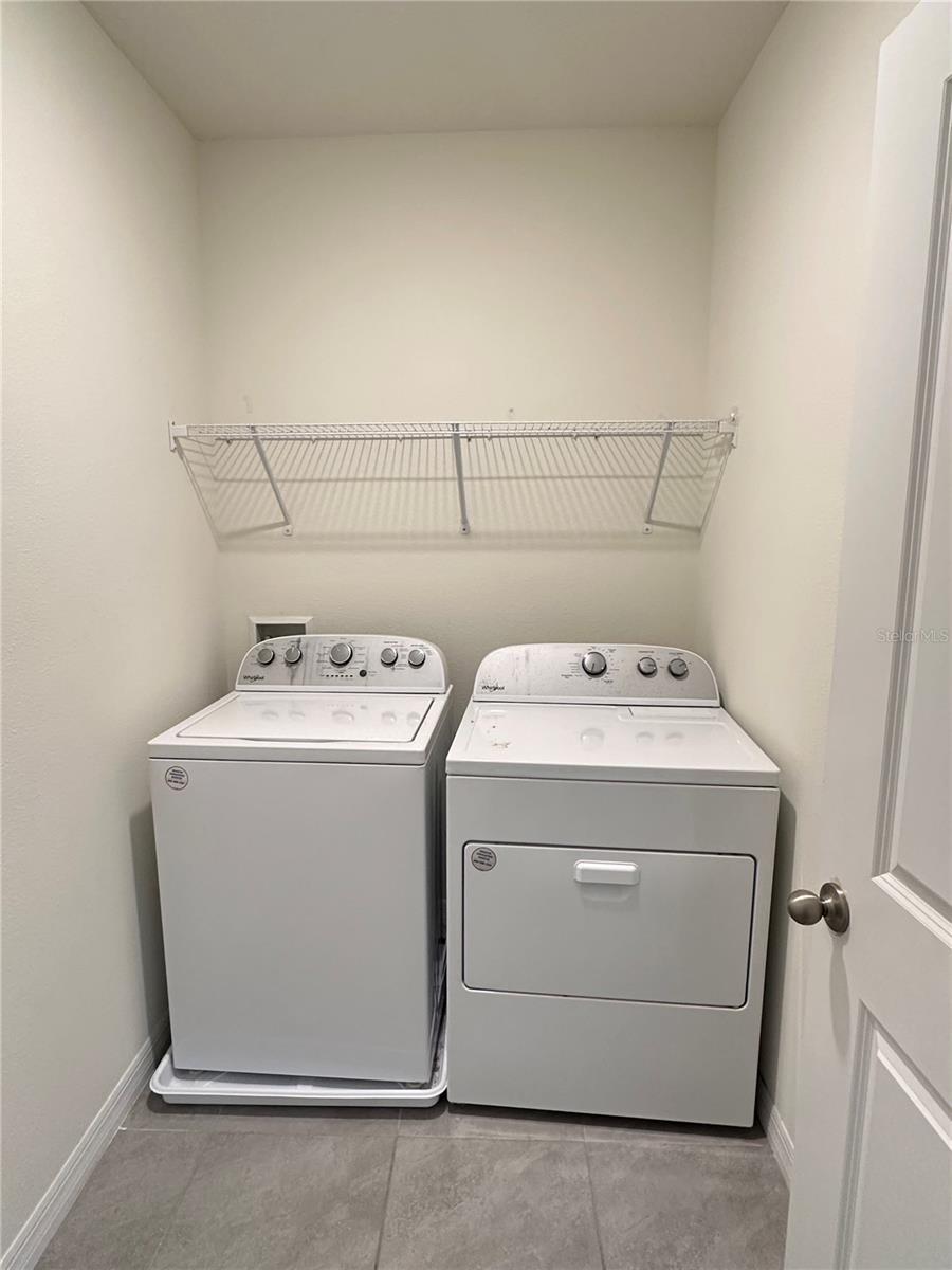 Image 16 of 21 For 30915 Penny Surf Loop