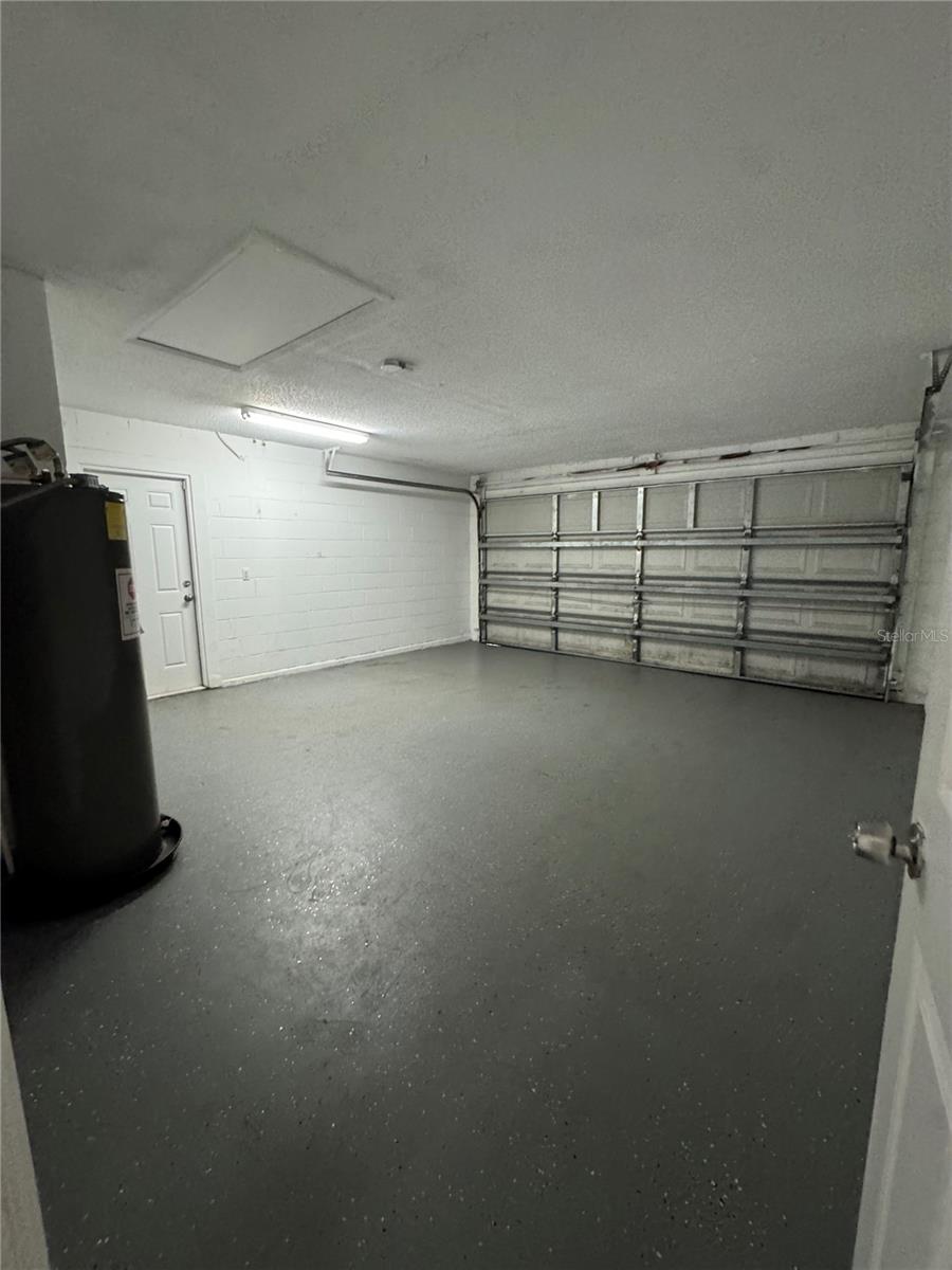 Image 16 of 19 For 2725 Windsor Heights Street