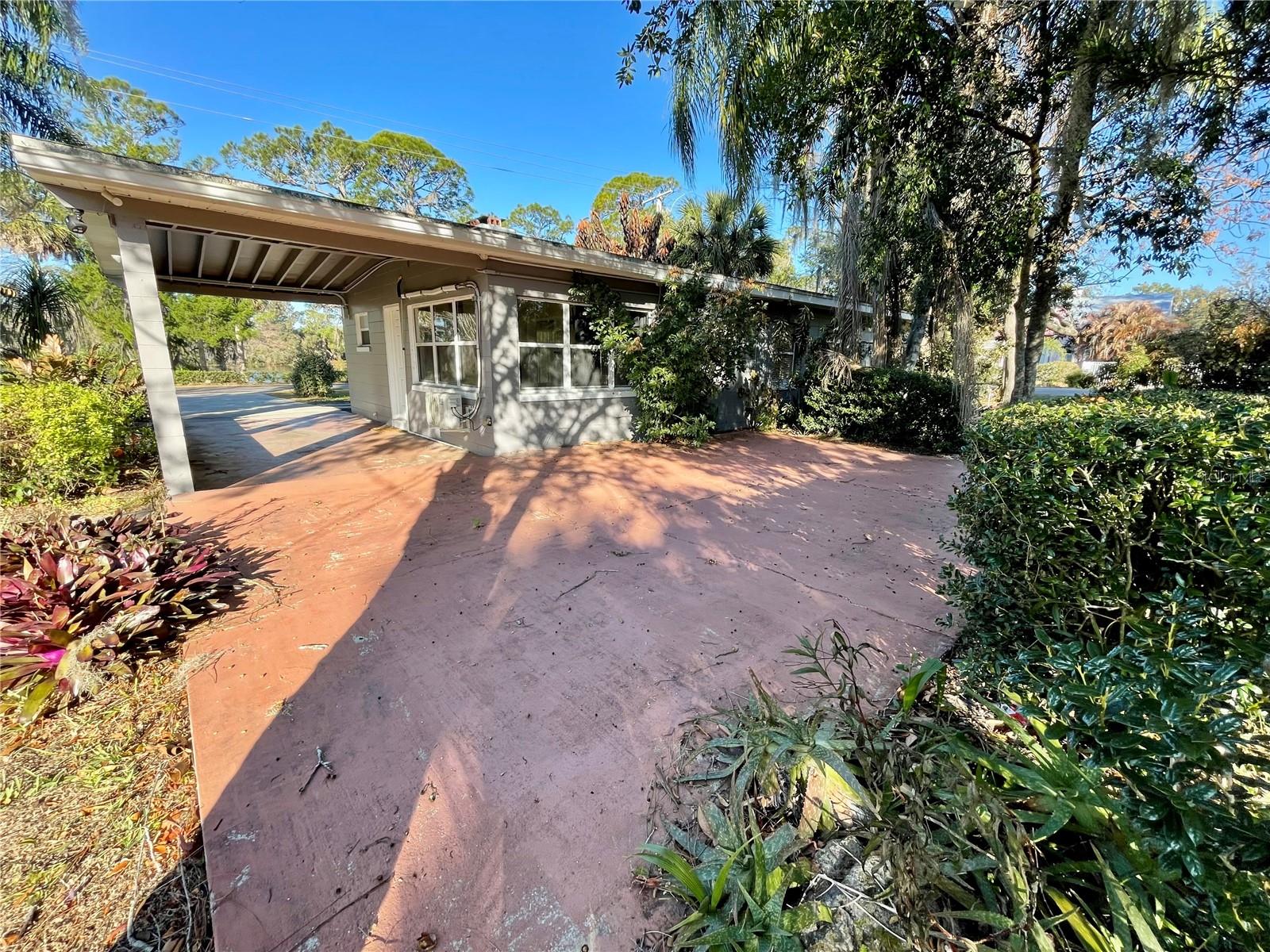 Image 29 of 37 For 301 Avenue E