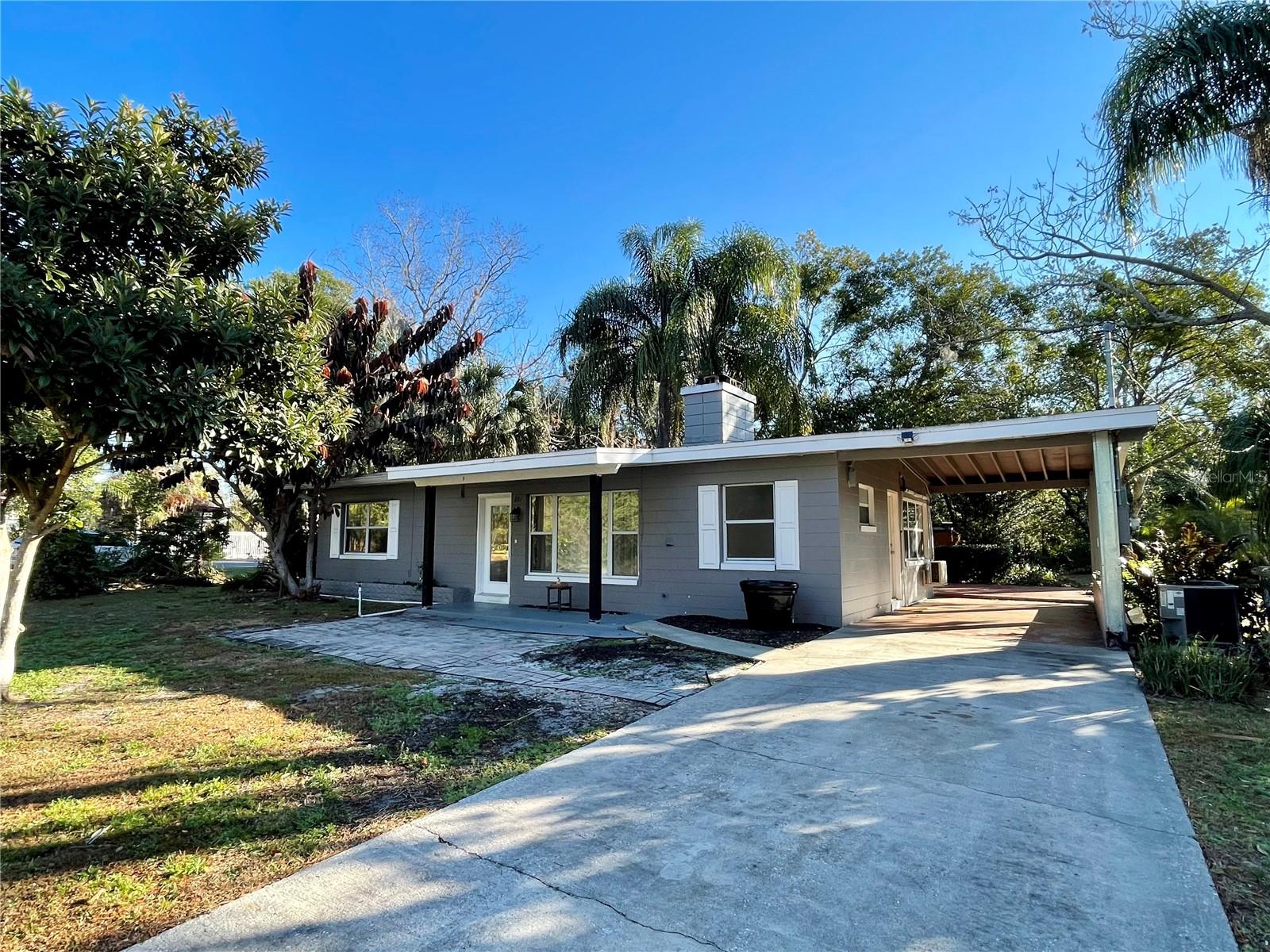 Image 7 of 37 For 301 Avenue E