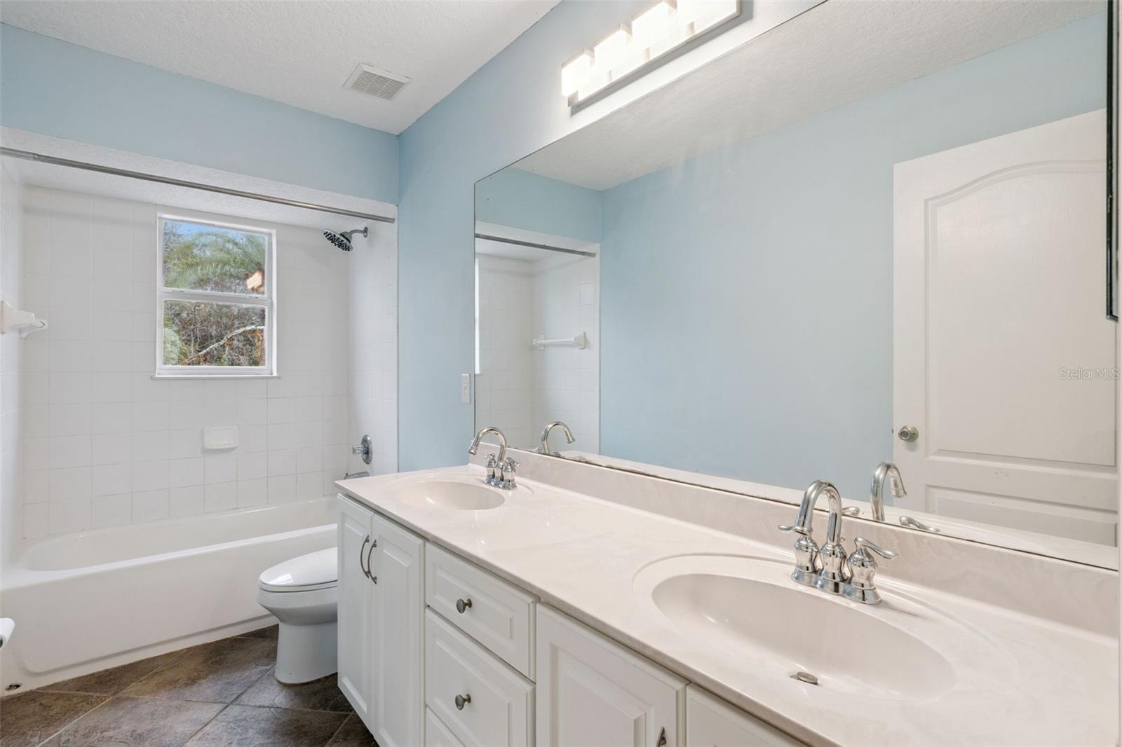 Image 35 of 54 For 1534 Wescott Loop