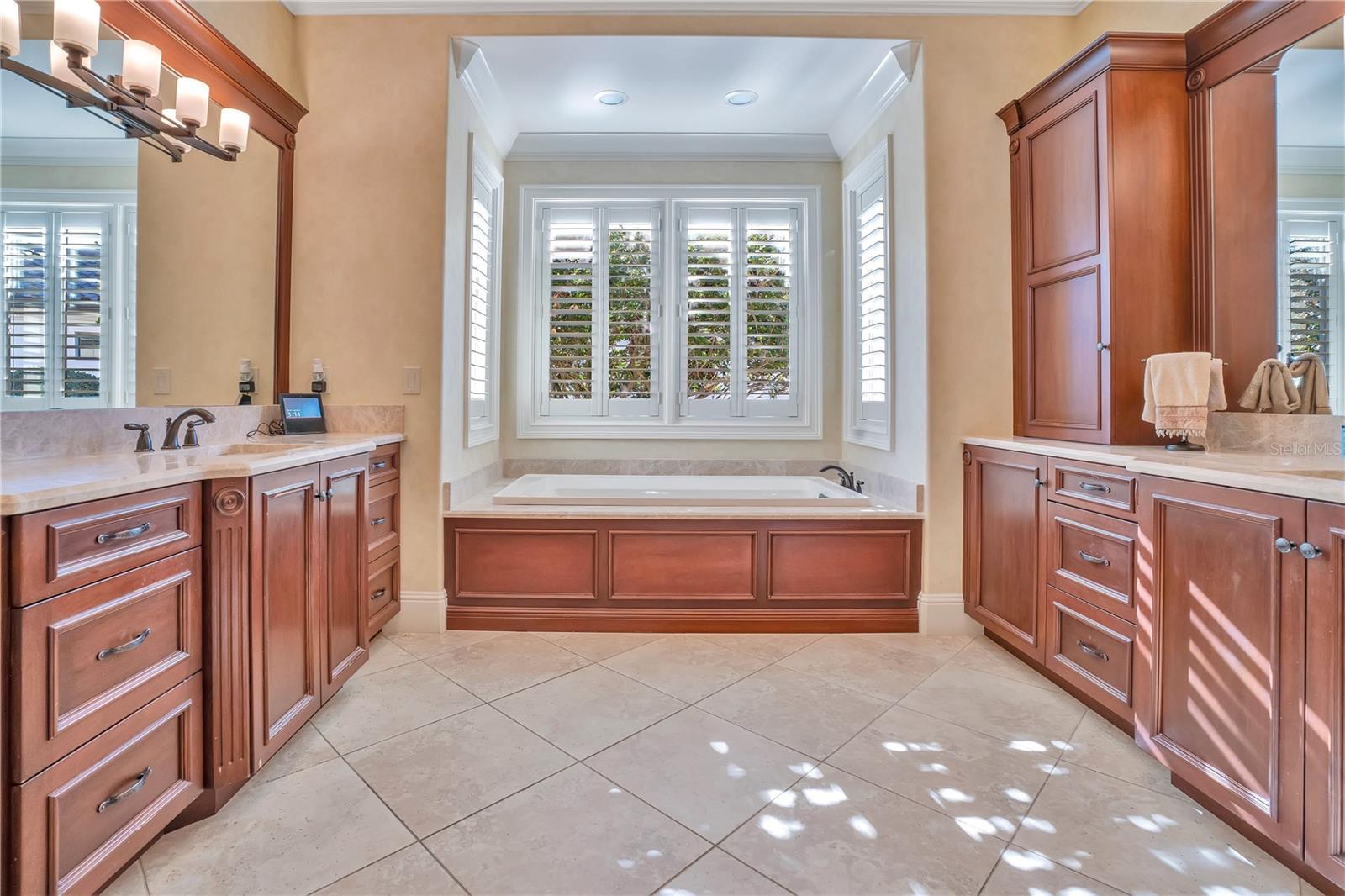 Image 37 of 100 For 10420 Wittenberg Way