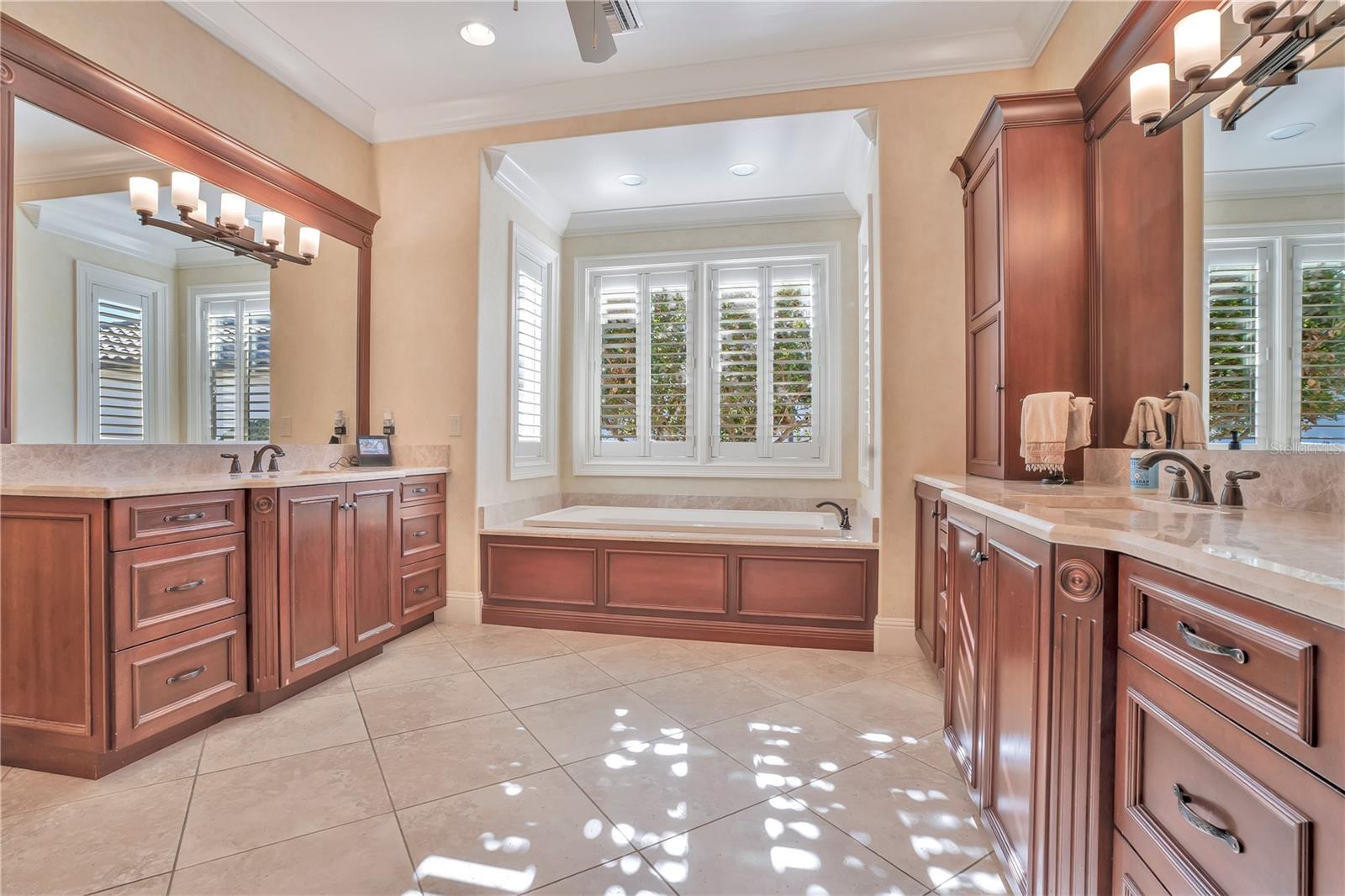 Image 39 of 100 For 10420 Wittenberg Way