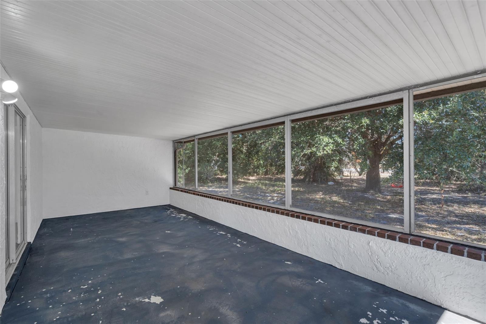 Image 25 of 39 For 10814 Wheaton Court