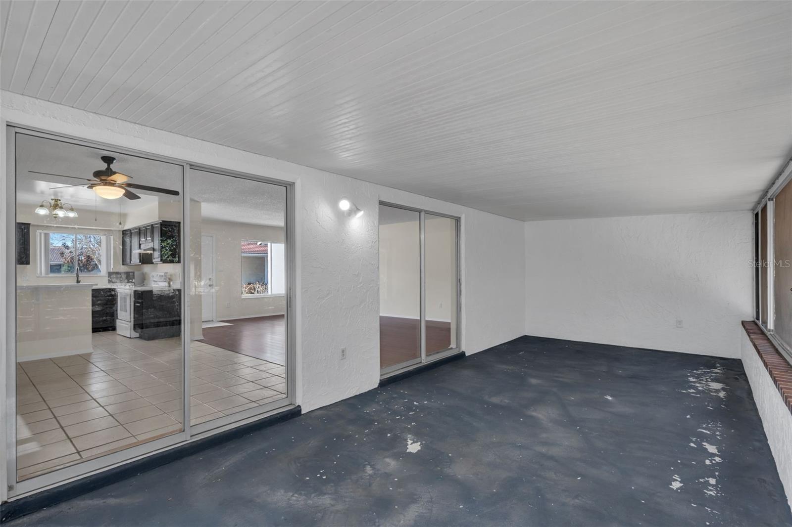 Image 26 of 39 For 10814 Wheaton Court