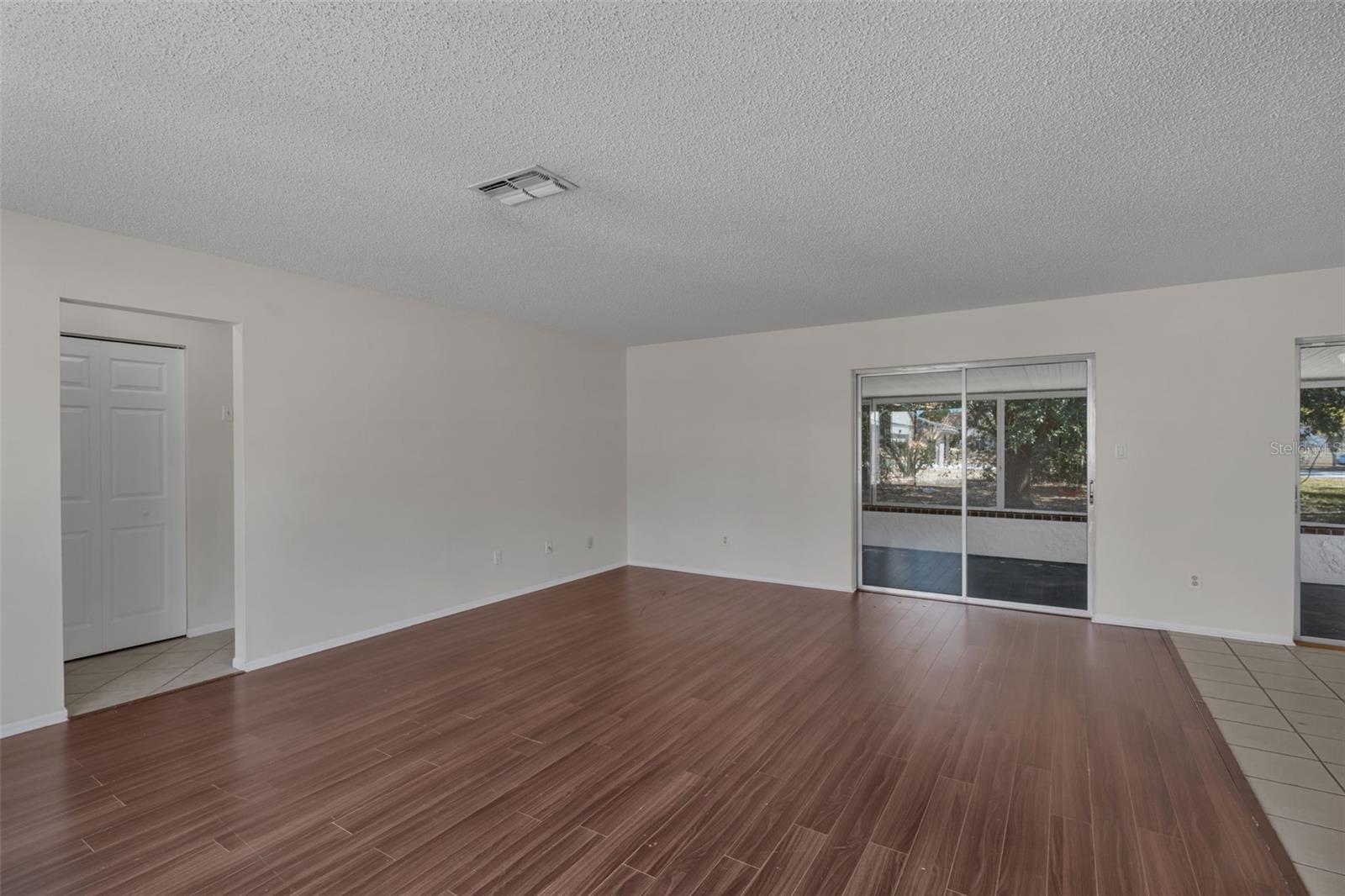 Image 5 of 39 For 10814 Wheaton Court