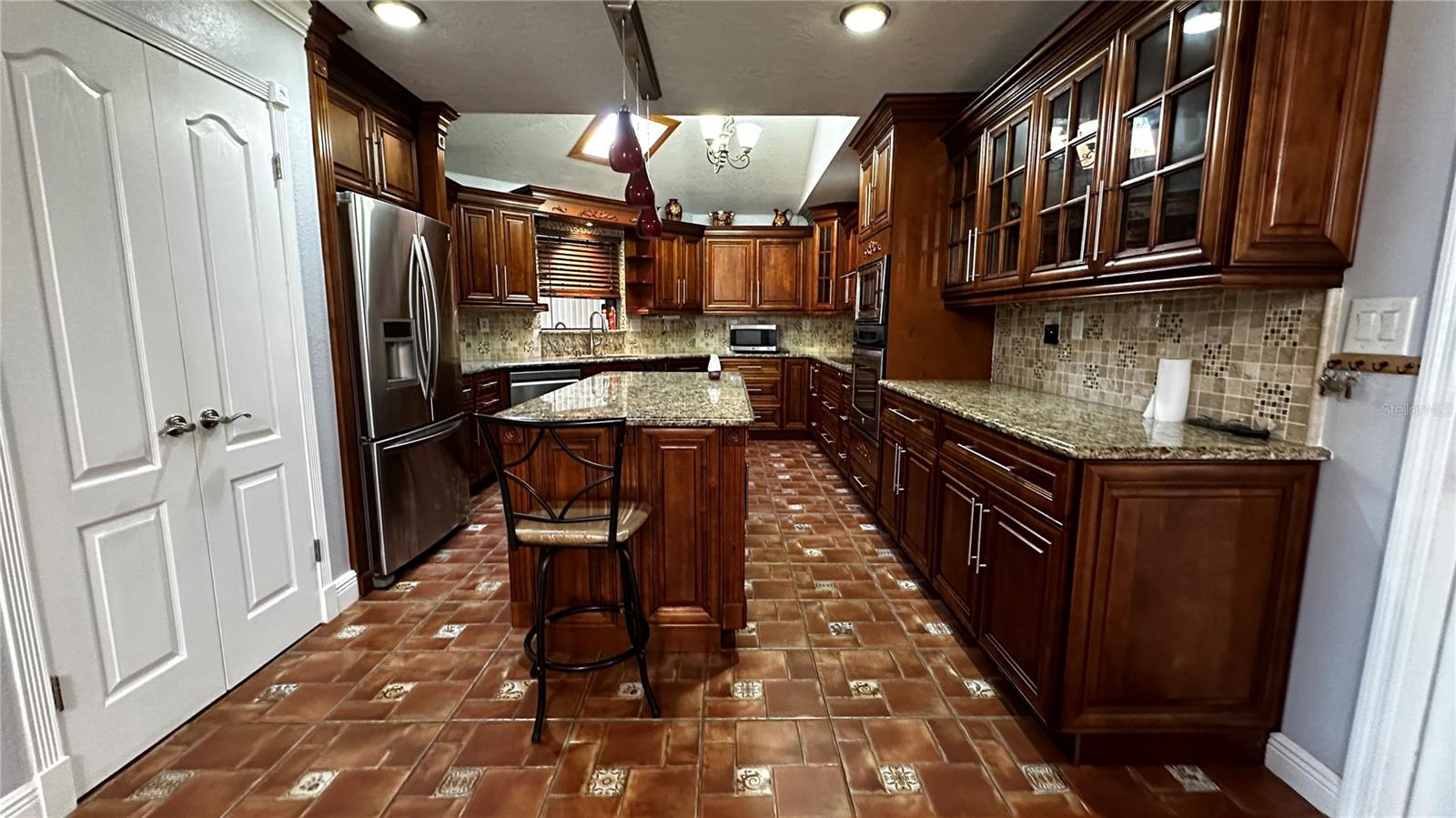 Image 8 of 49 For 2101 Good Homes Road