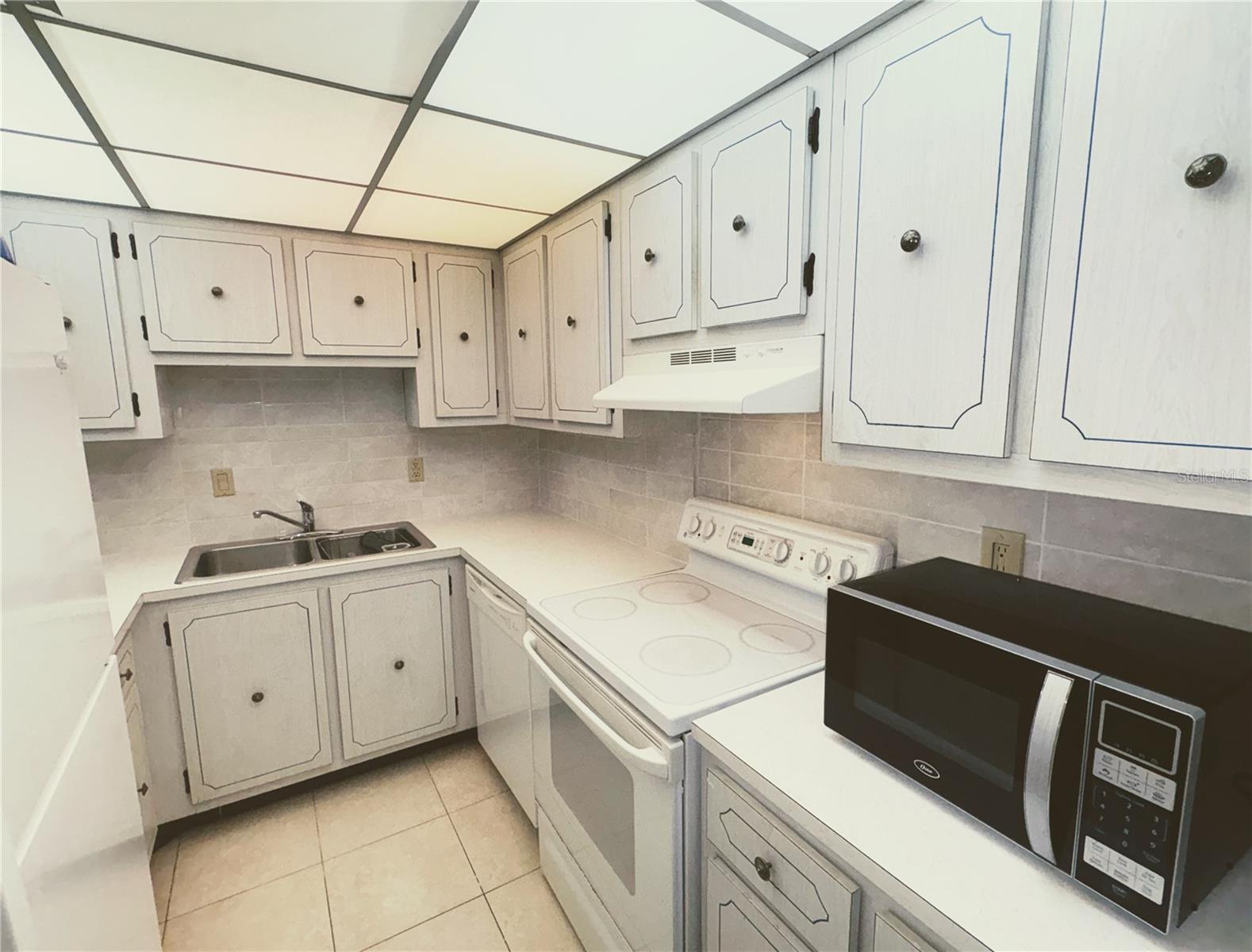 Image 6 of 10 For 3051 Atlantic Avenue J010