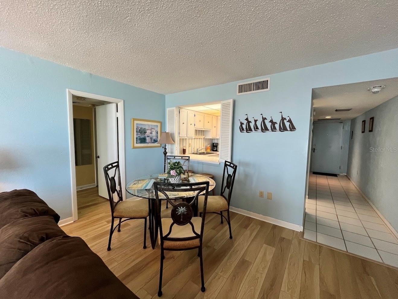 Image 7 of 10 For 3051 Atlantic Avenue J010