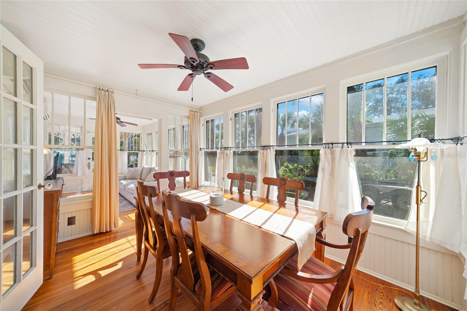 Image 16 of 100 For 241 Indian River Drive