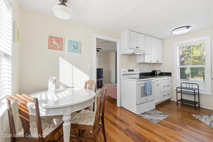 Image 22 of 100 For 241 Indian River Drive