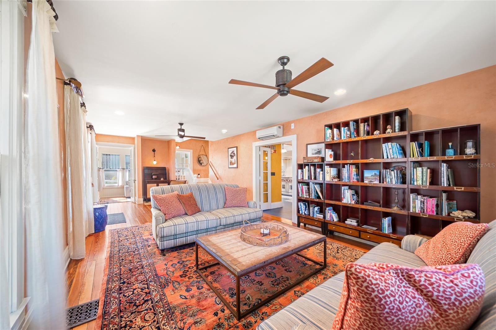 Image 5 of 100 For 241 Indian River Drive