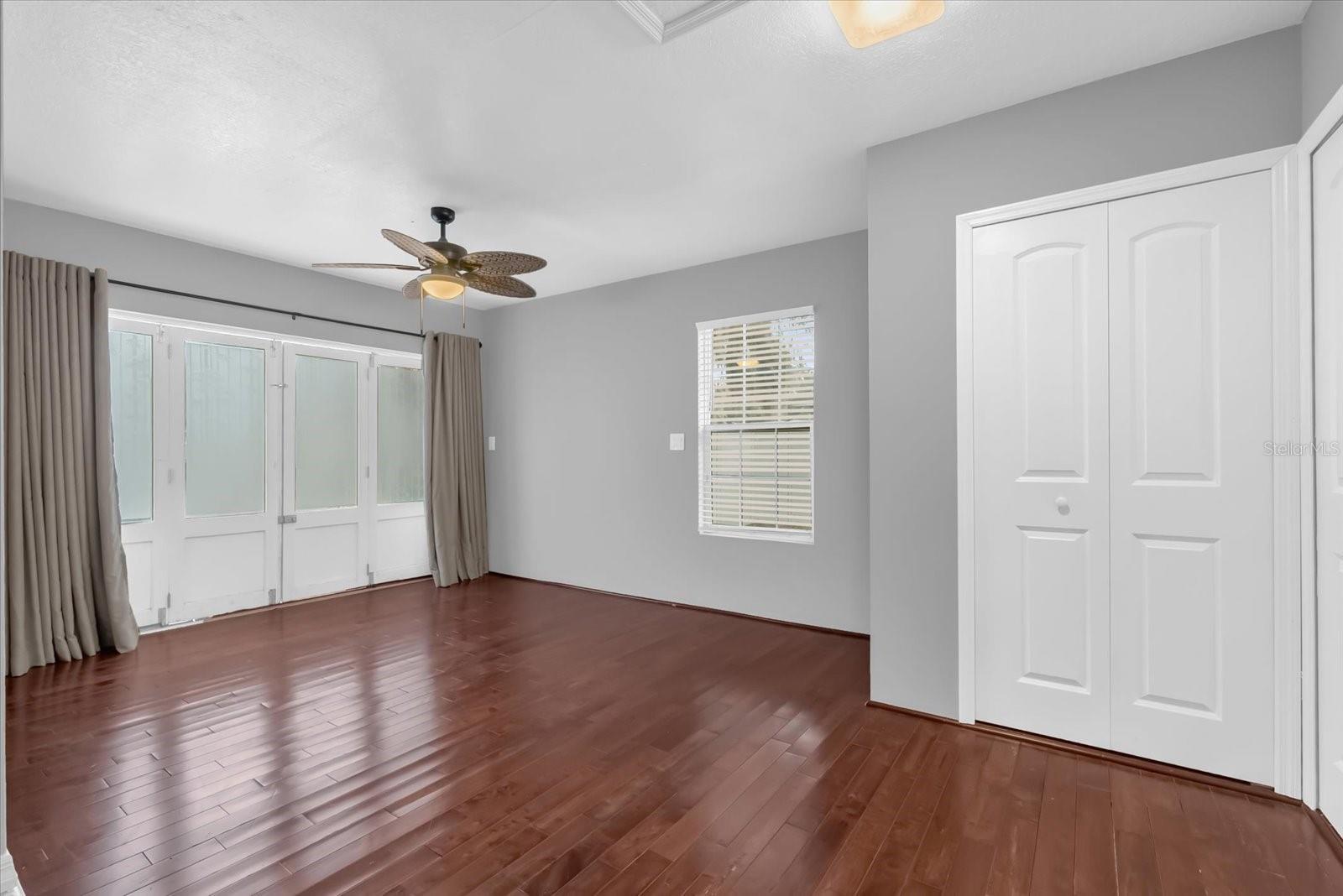 Image 17 of 32 For 405 Latonia Street