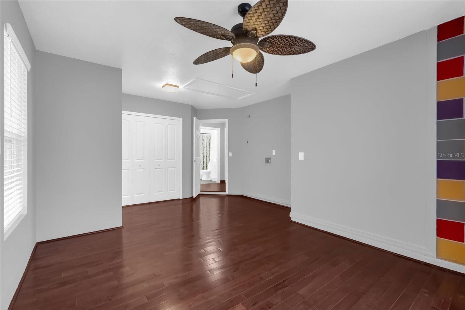 Image 18 of 32 For 405 Latonia Street