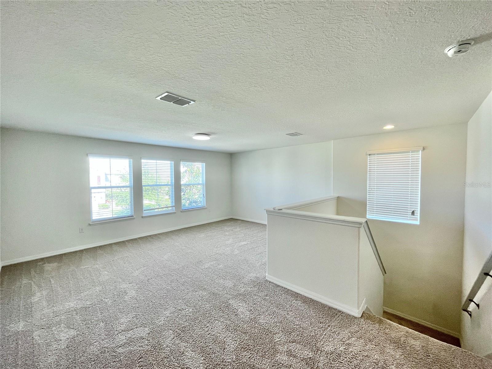 Image 17 of 24 For 1924 Siesta Falls Court