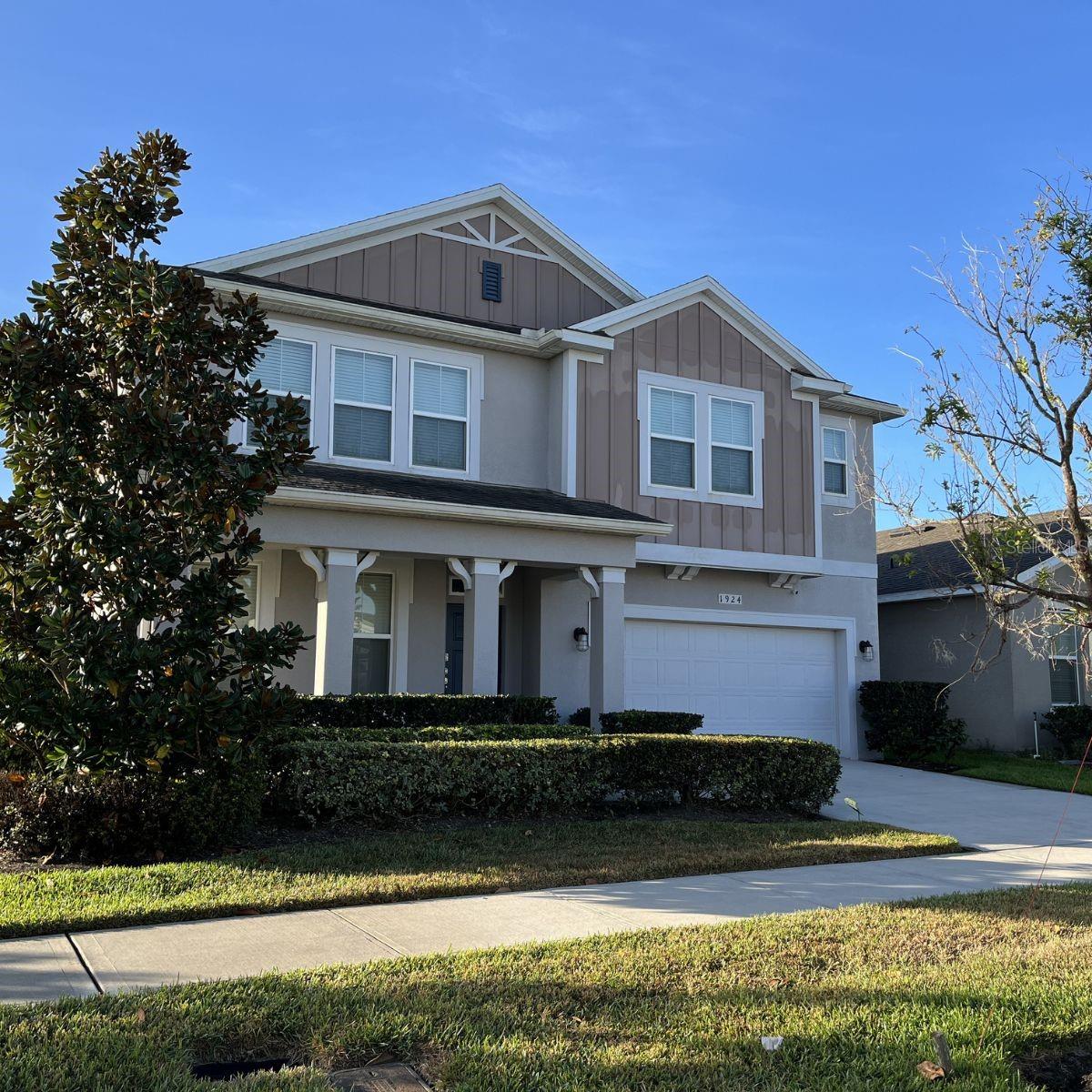 Image 2 of 24 For 1924 Siesta Falls Court