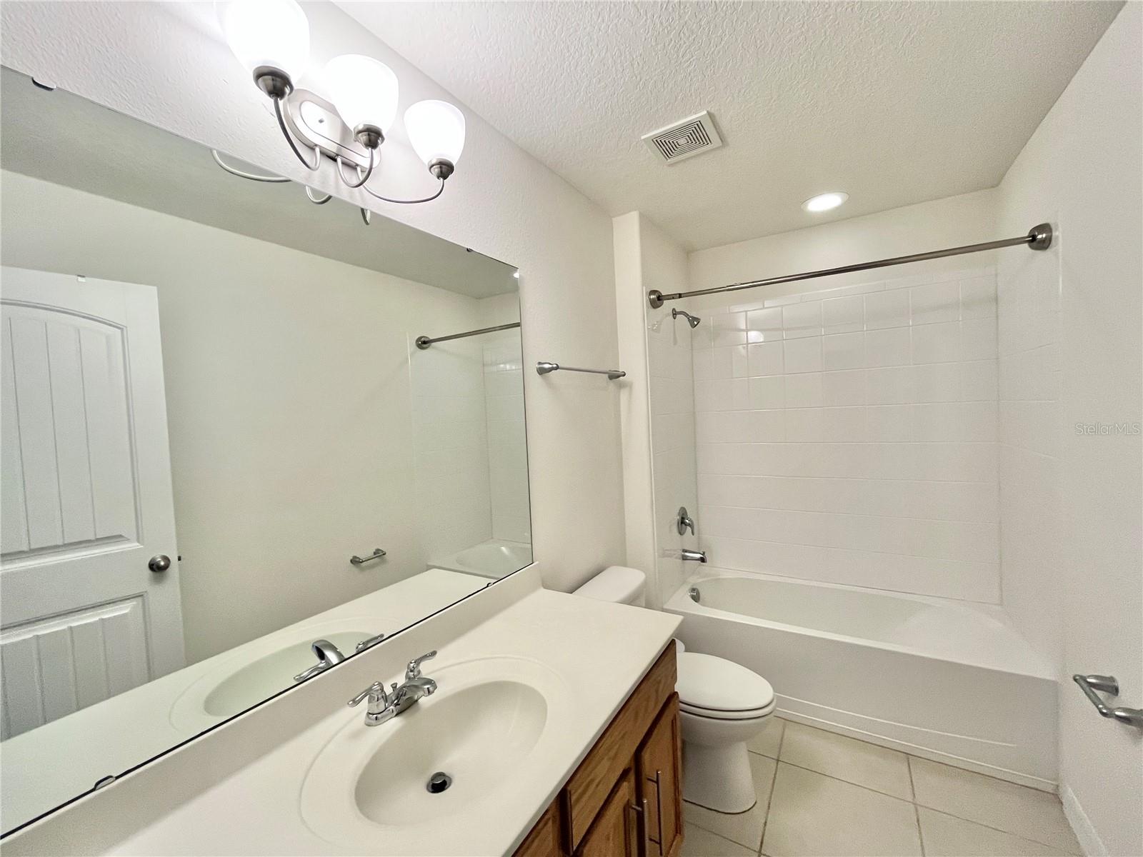 Image 22 of 24 For 1924 Siesta Falls Court