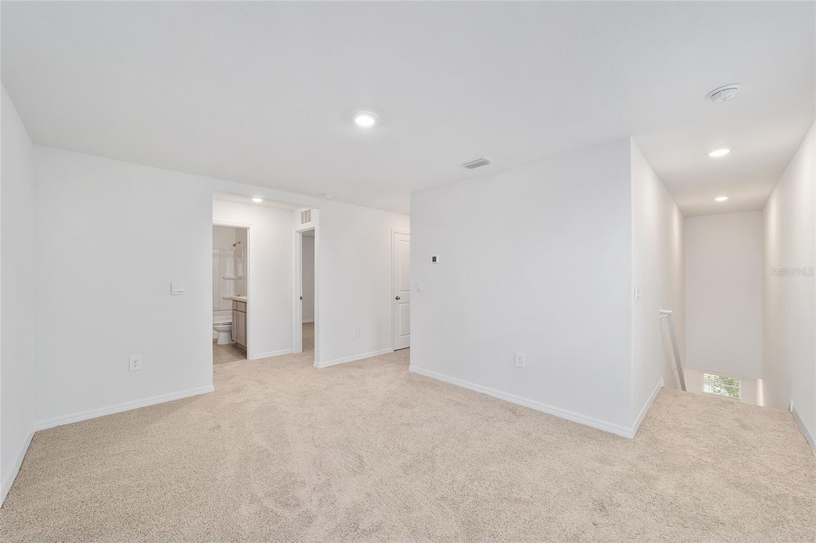 Image 31 of 52 For 8746 45th Court