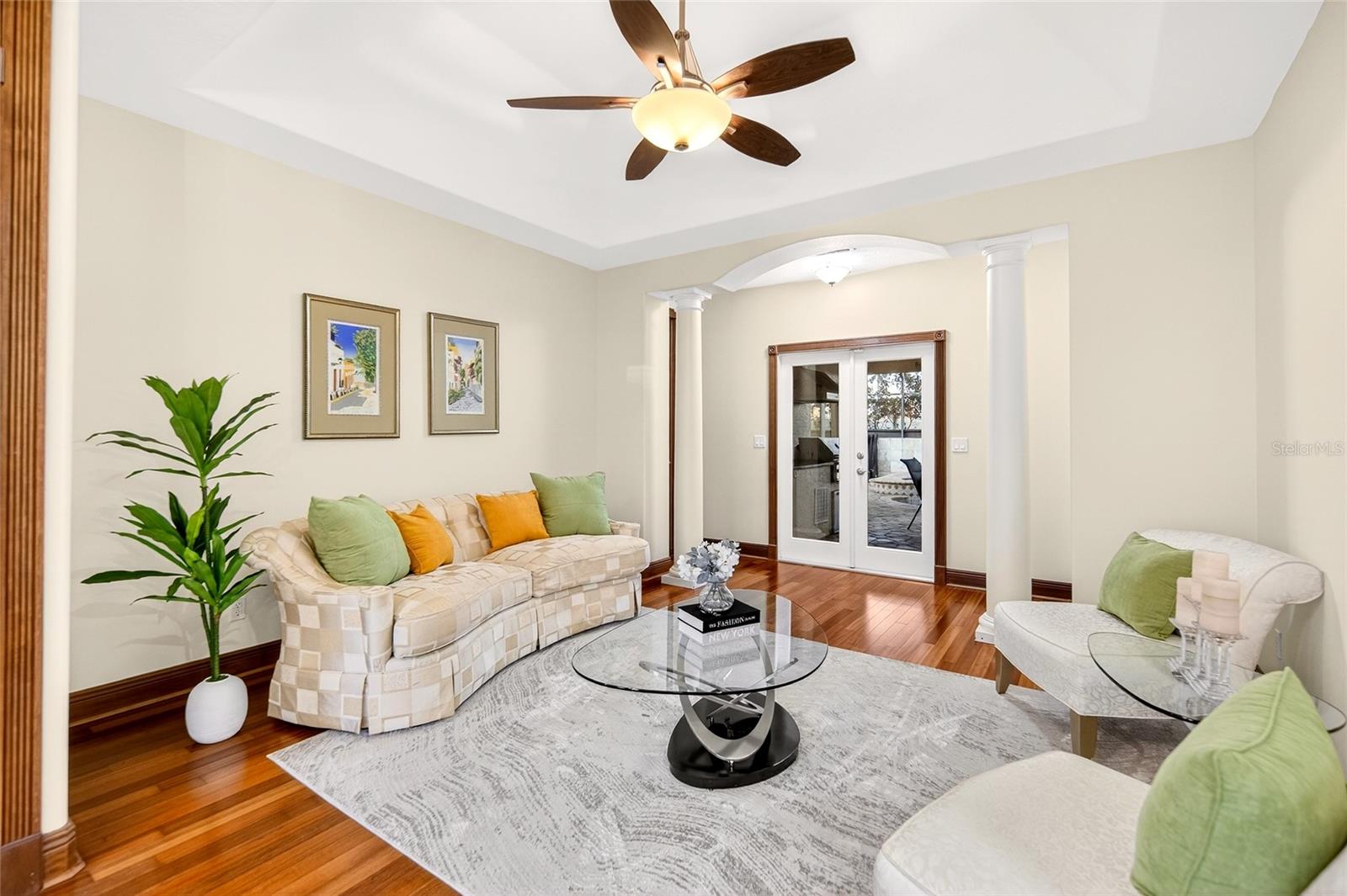 Image 14 of 56 For 16623 Royal Palm Drive