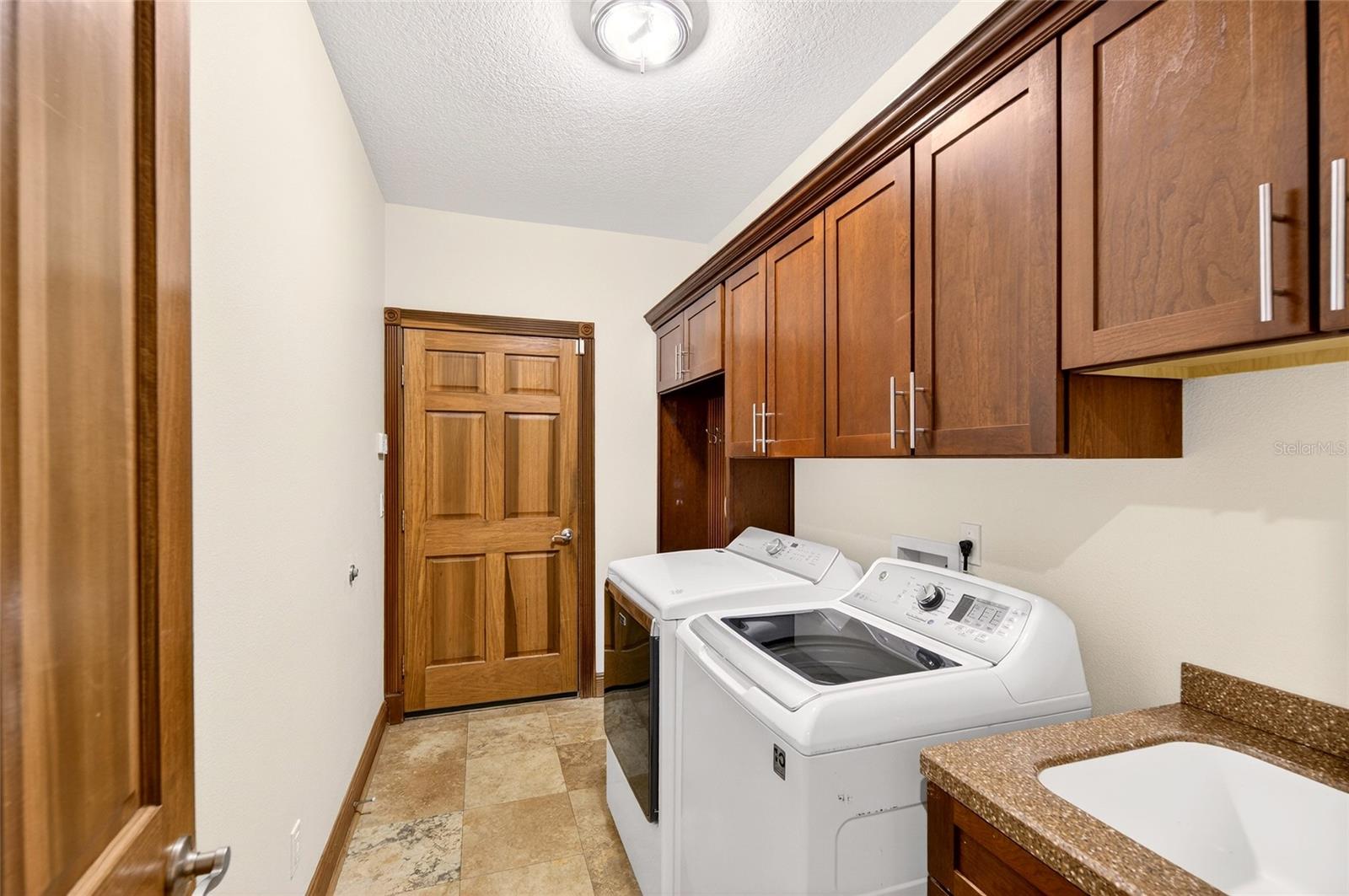 Image 27 of 56 For 16623 Royal Palm Drive