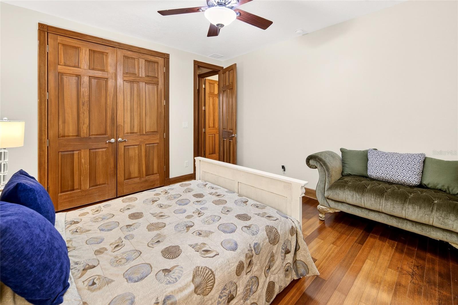 Image 38 of 56 For 16623 Royal Palm Drive