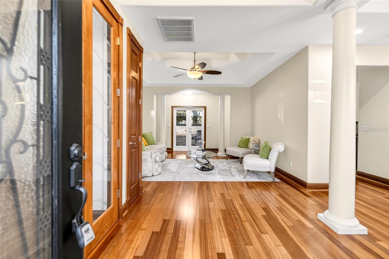 Image 4 of 56 For 16623 Royal Palm Drive